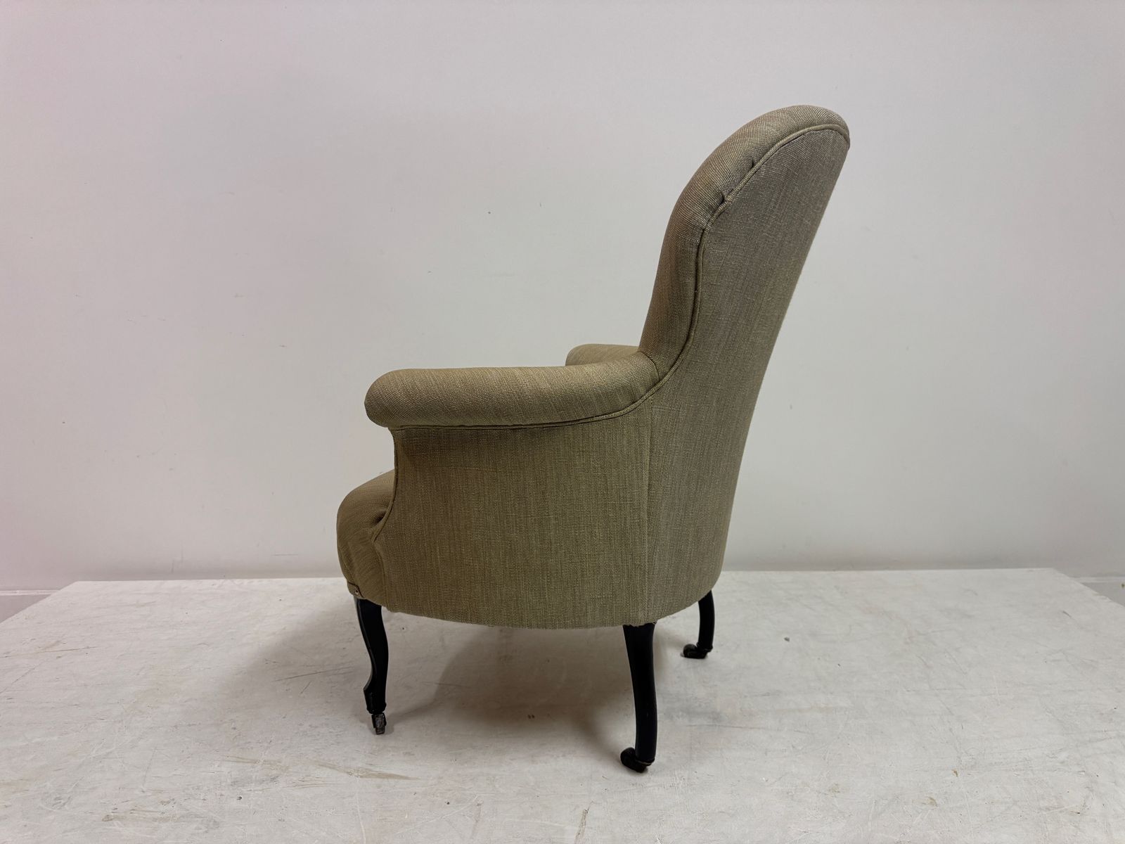 Antique Armchair In Neutral Fabric photo vinterior