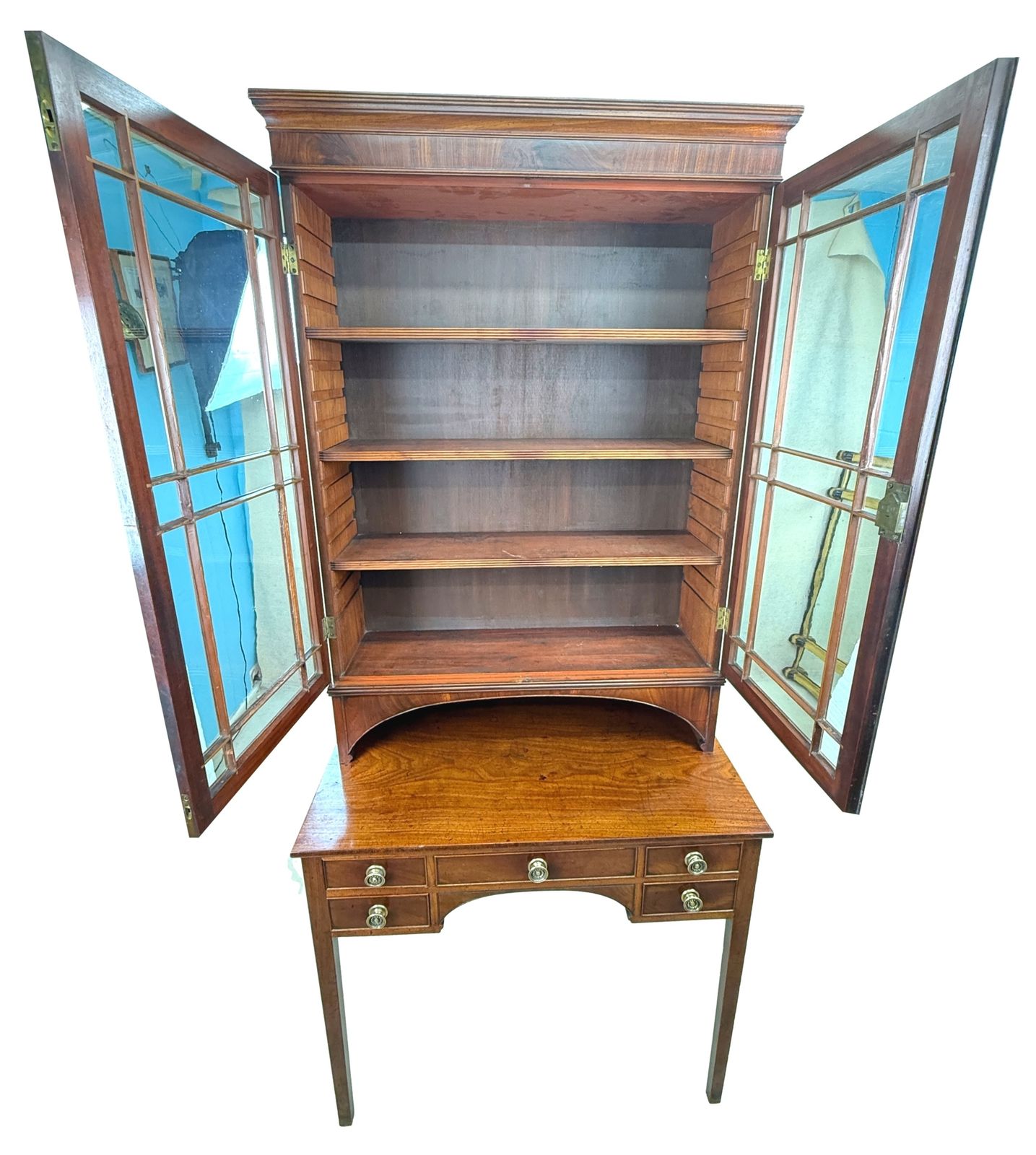 Unusual 18th Century Georgian Mahogany Display Cabinet (England, Circa 1790) photo 3950.0