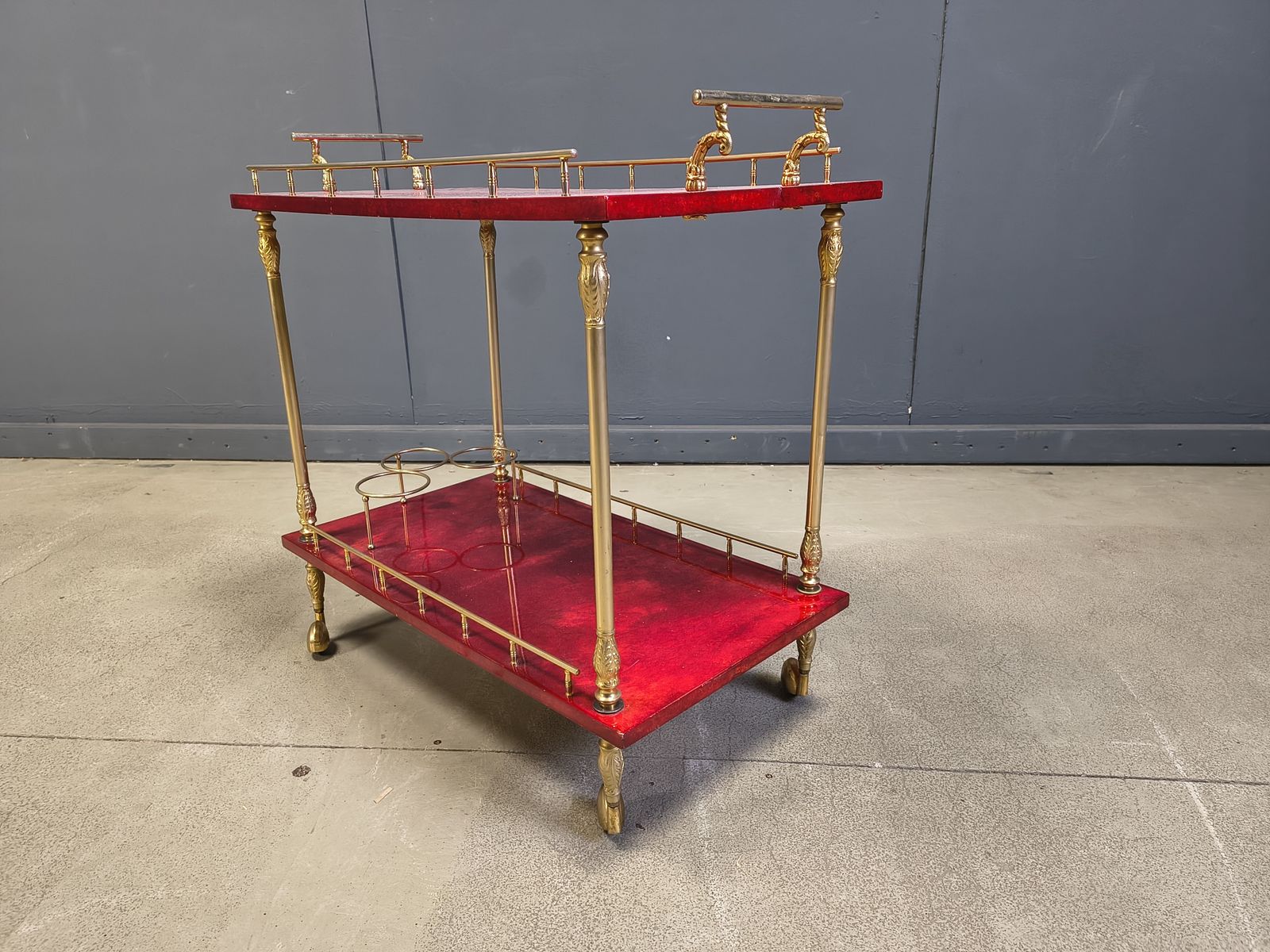 Rare Italian Lacquered Goatskin / Parchment Serving Bar Cart By Aldo Tura, 1960s photo vinterior