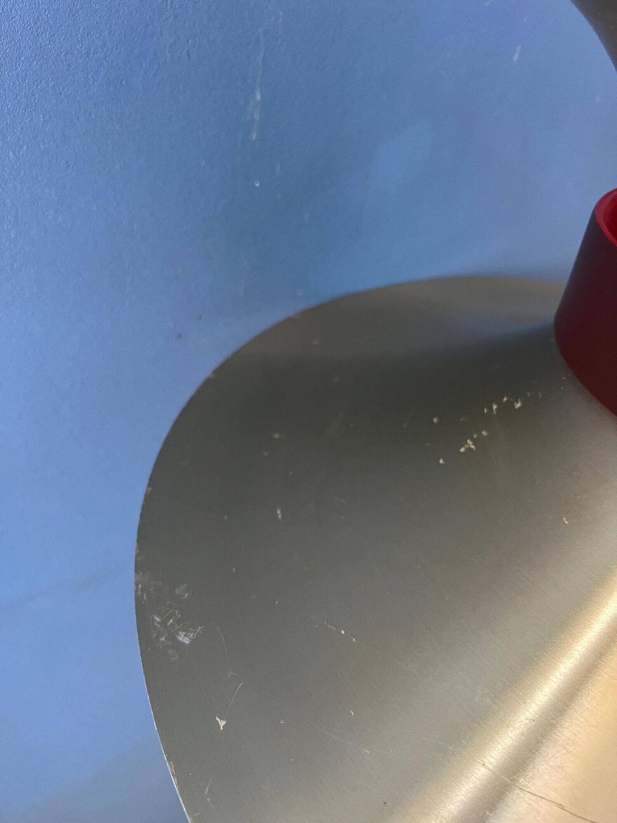 photo vinterior Grote Vliegende Schotel Ufo Hanglamp Met Oranje Licht