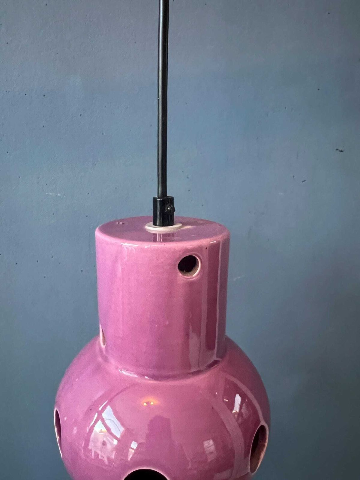 408.0 Vintage Roze Paarse Keramische Hanglamp, West Duitsland photo
