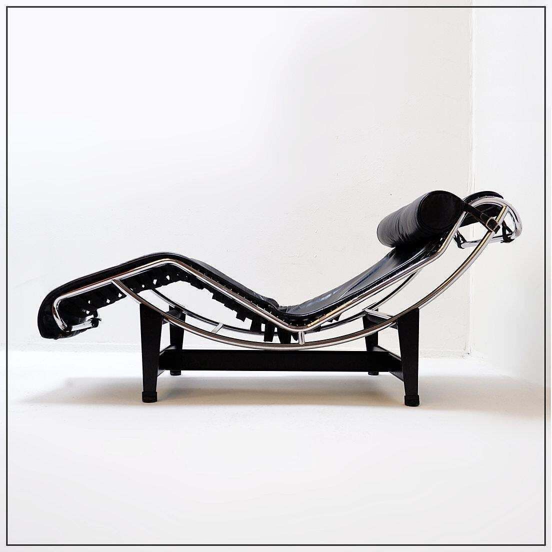 photo for sale Lc4 Chaise Longue By Le Corbusier, Perriand, Steel & Leather, Vintage