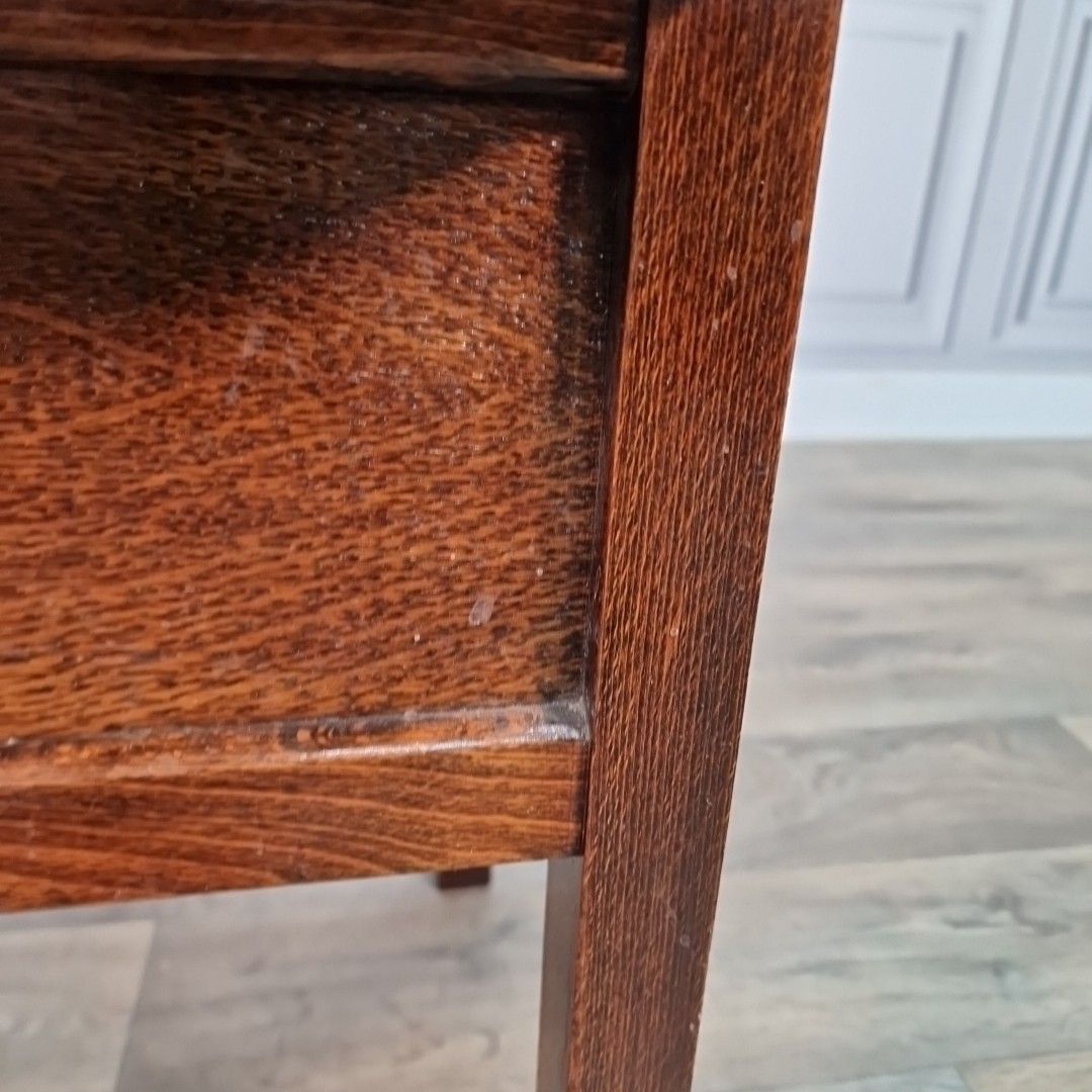 photo furniture Antique Oak Sewing Table Side Scalloped Storage Vintage Arts & Crafts Retro