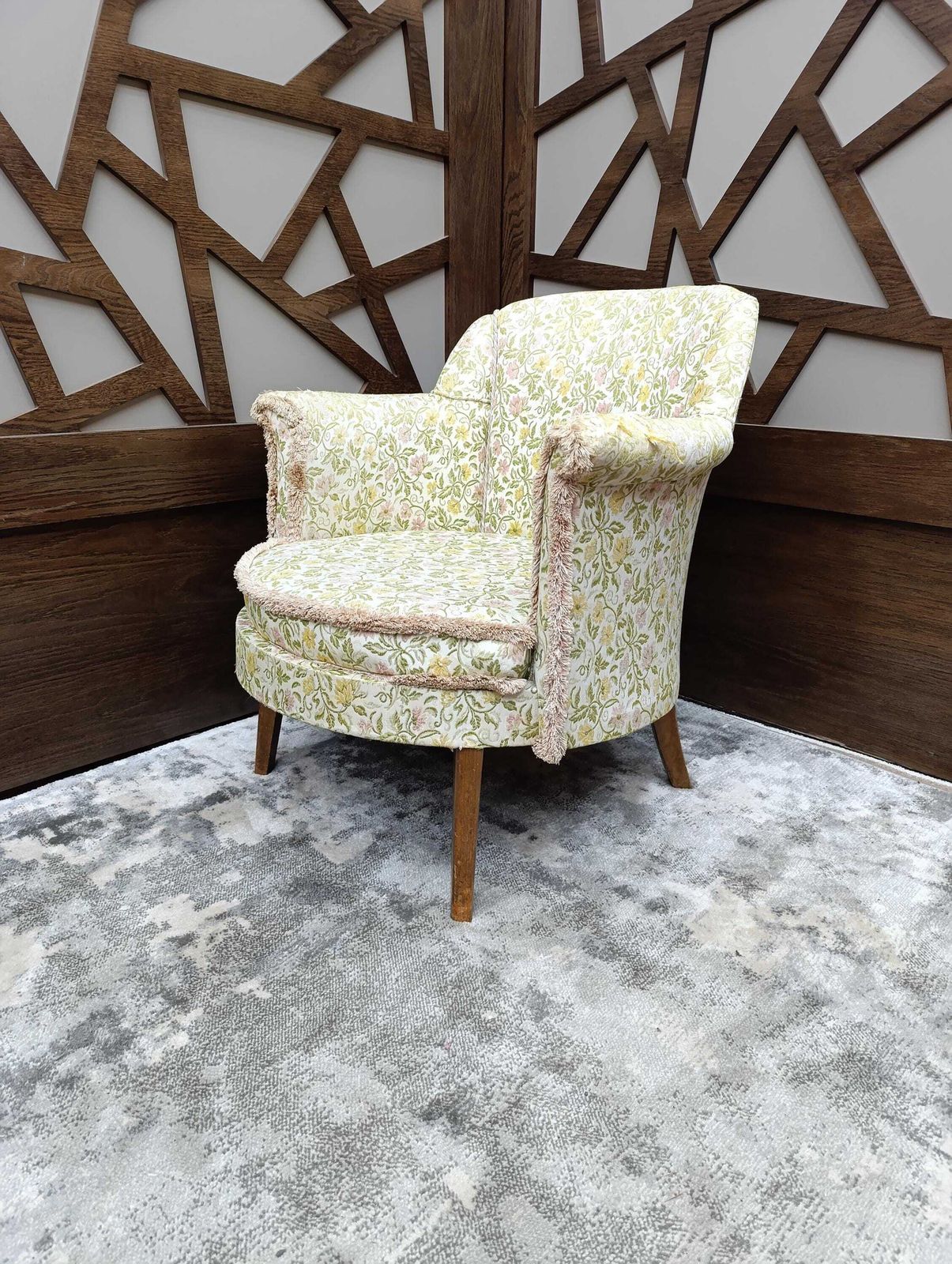 1950s Sprung Tub Armchair – Ideal Upcycling Project photo furniture