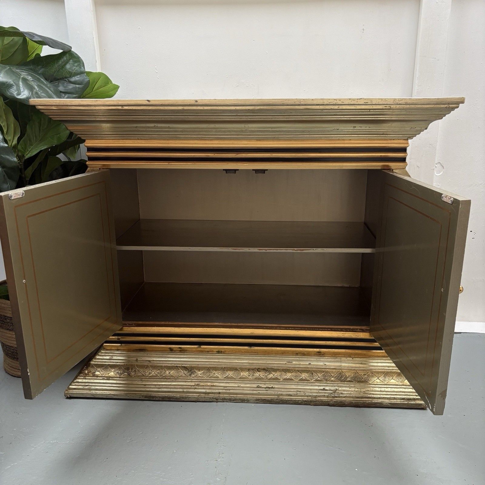 photo furniture 1990s Silver & Gold Hollywood Regency Style  Italian Console Cabinet Sideboard
