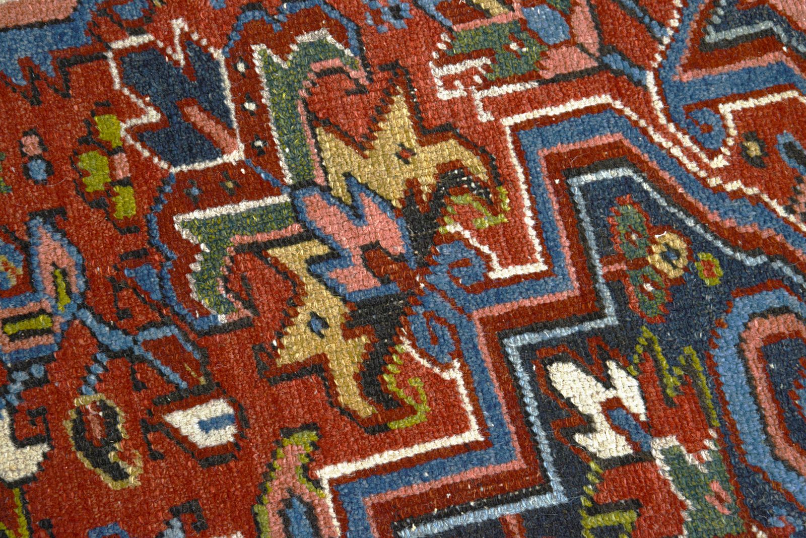 Antique Heriz Carpet 325x231 Cm Ca.1920 photo Textiles