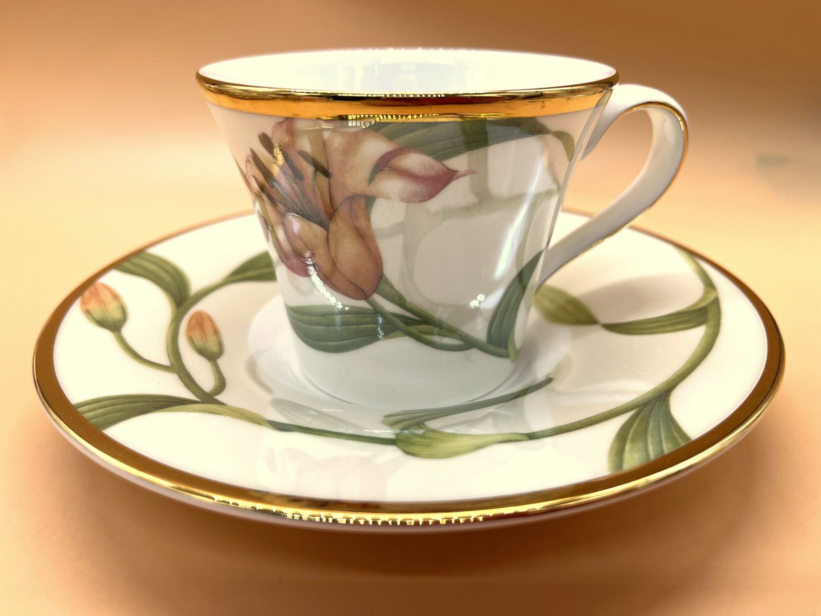 Wedgwood China Enchanted Garden Design Tea Cup & Saucer Duo.