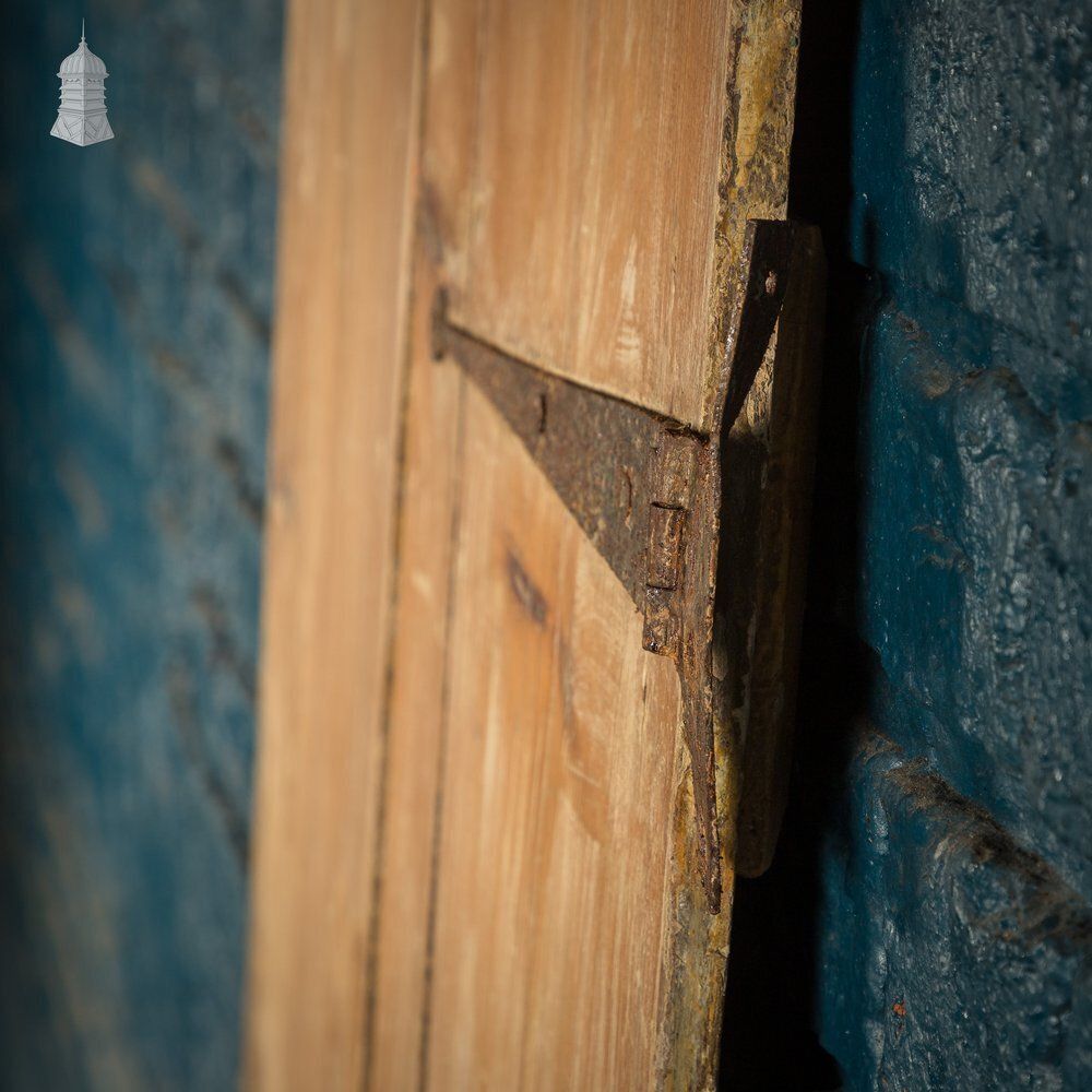 Ledged Plank Door, Reclaimed Cottage Door photo buy
