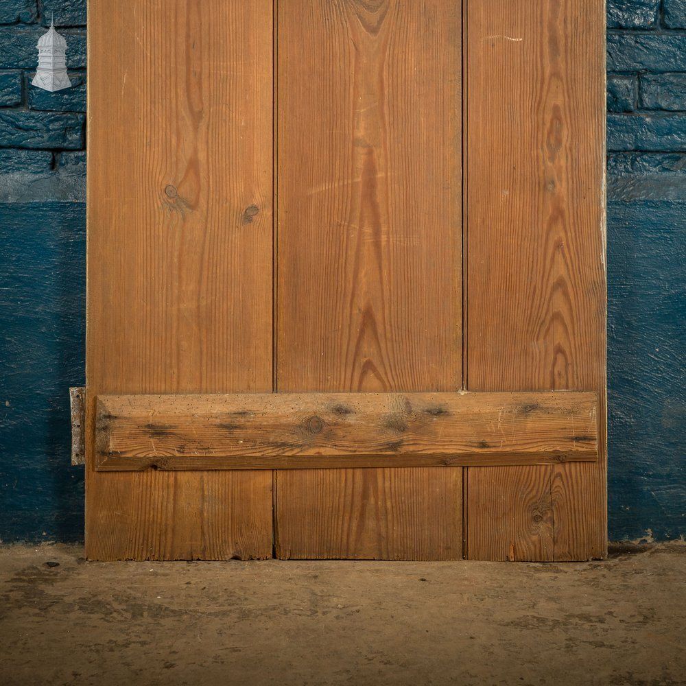 Plank & Ledge Door, Reclaimed With Distressed Green Paint photo furniture