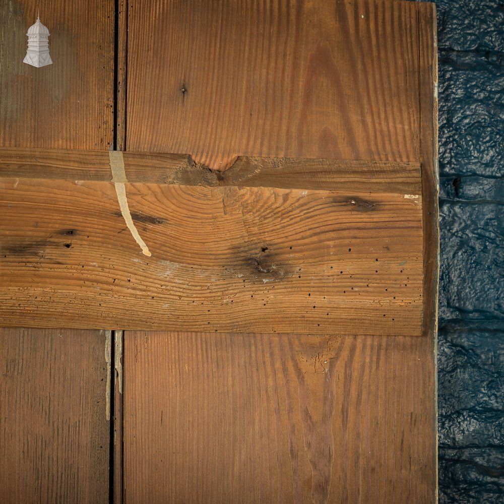 Plank & Ledge Door, Reclaimed With Distressed Green Paint photo vinterior