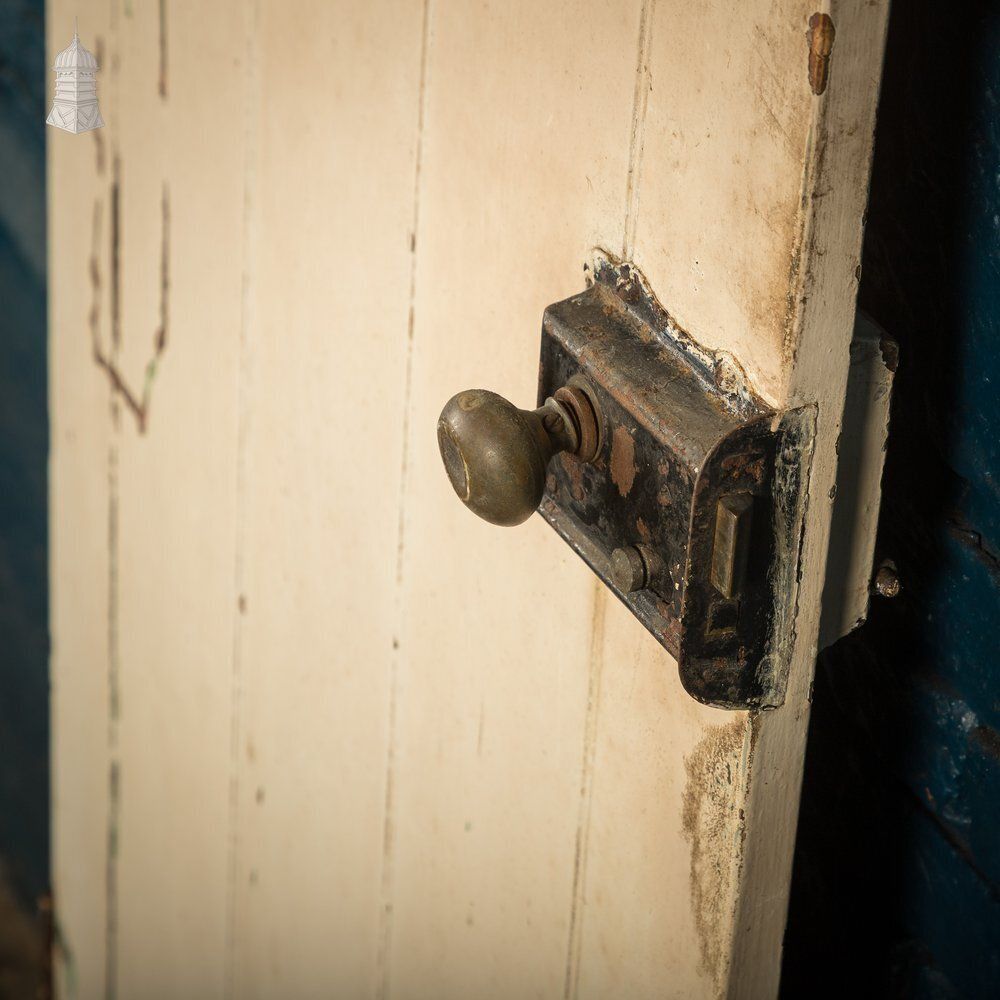 Ledged Plank Door, Reclaimed photo vinterior