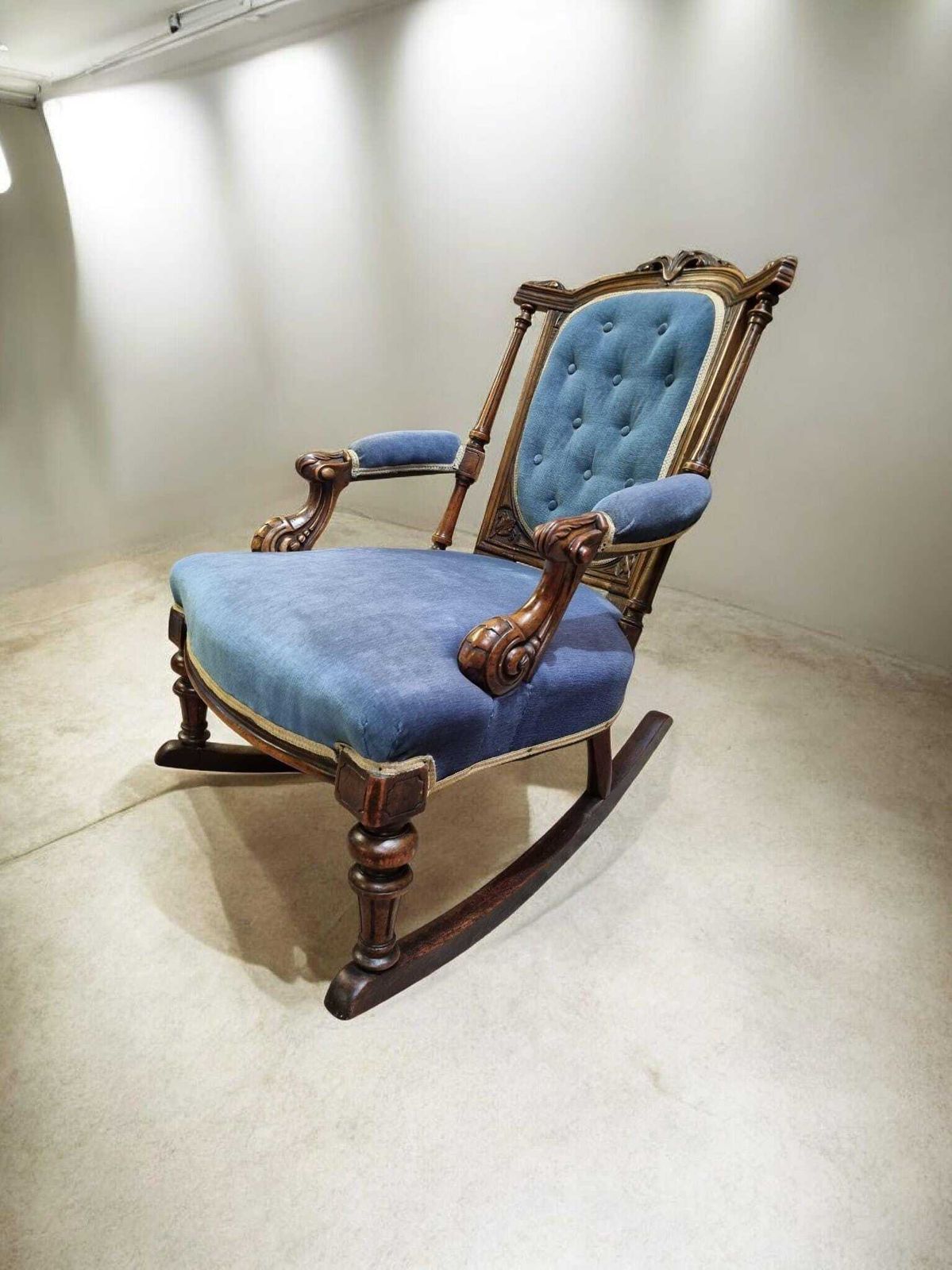photo vinterior Antique Victorian Style Upholstered Rocking Chair / C1880