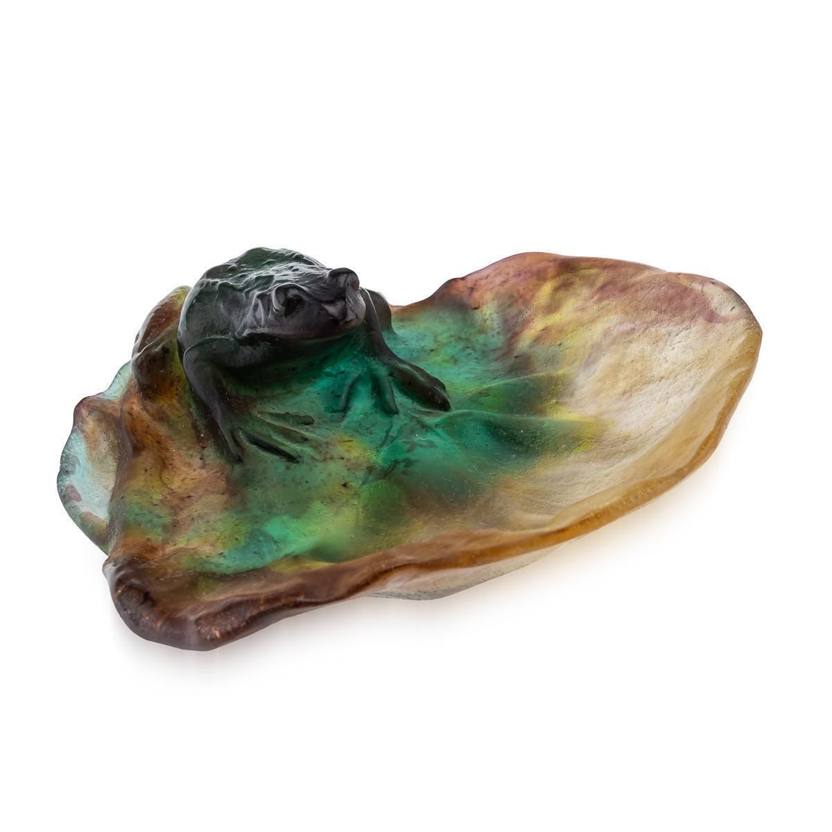 20th Century French La Pâte De Verre Large Frog On Lily Pad By Daum photo 912.0