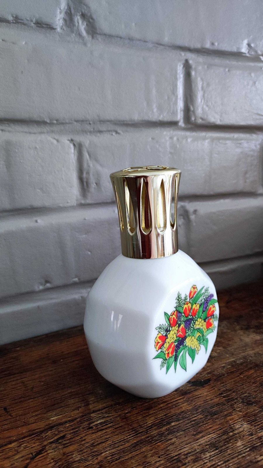 French Lampe Berger Artoria Limoges Porcelain, Catalytic Home Fragrance Diffuser, 1970s photo Lighting