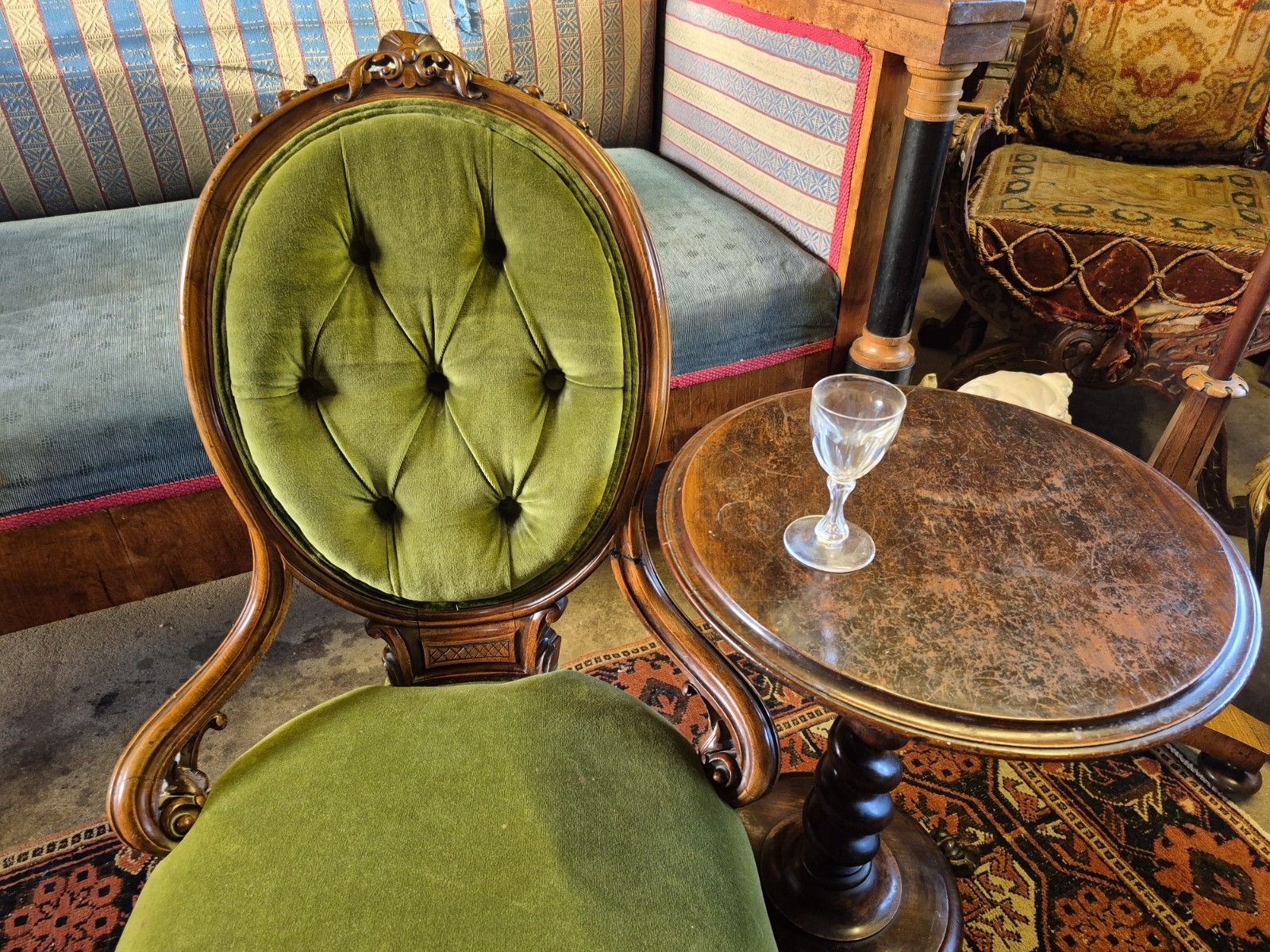 photo vintage Epic Boho Green Velvet Early Victorian Carved Nursing Boudoir Chair On Castors