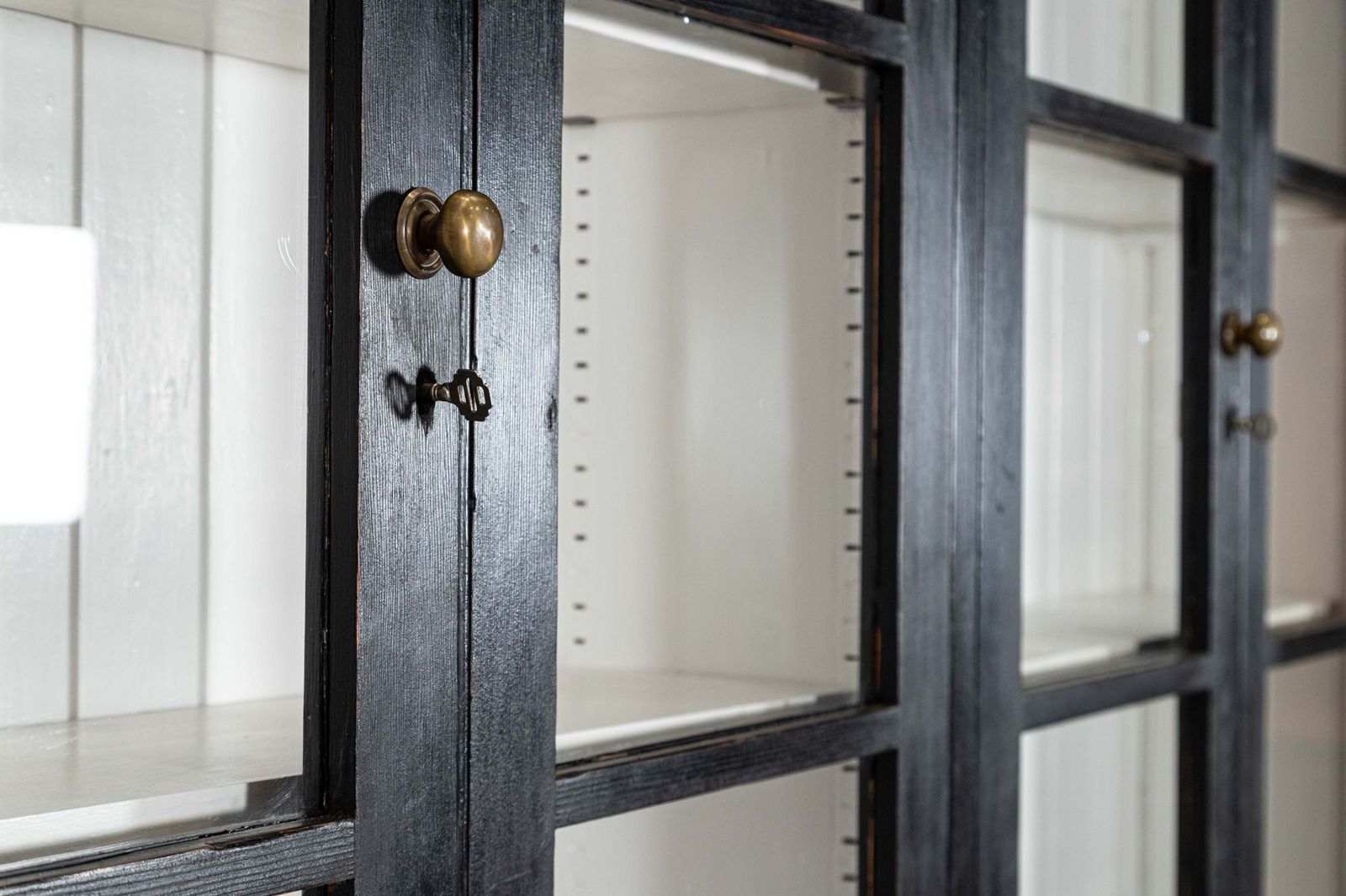 photo furniture Large 19thc English Ebonised Pine Glazed Dresser