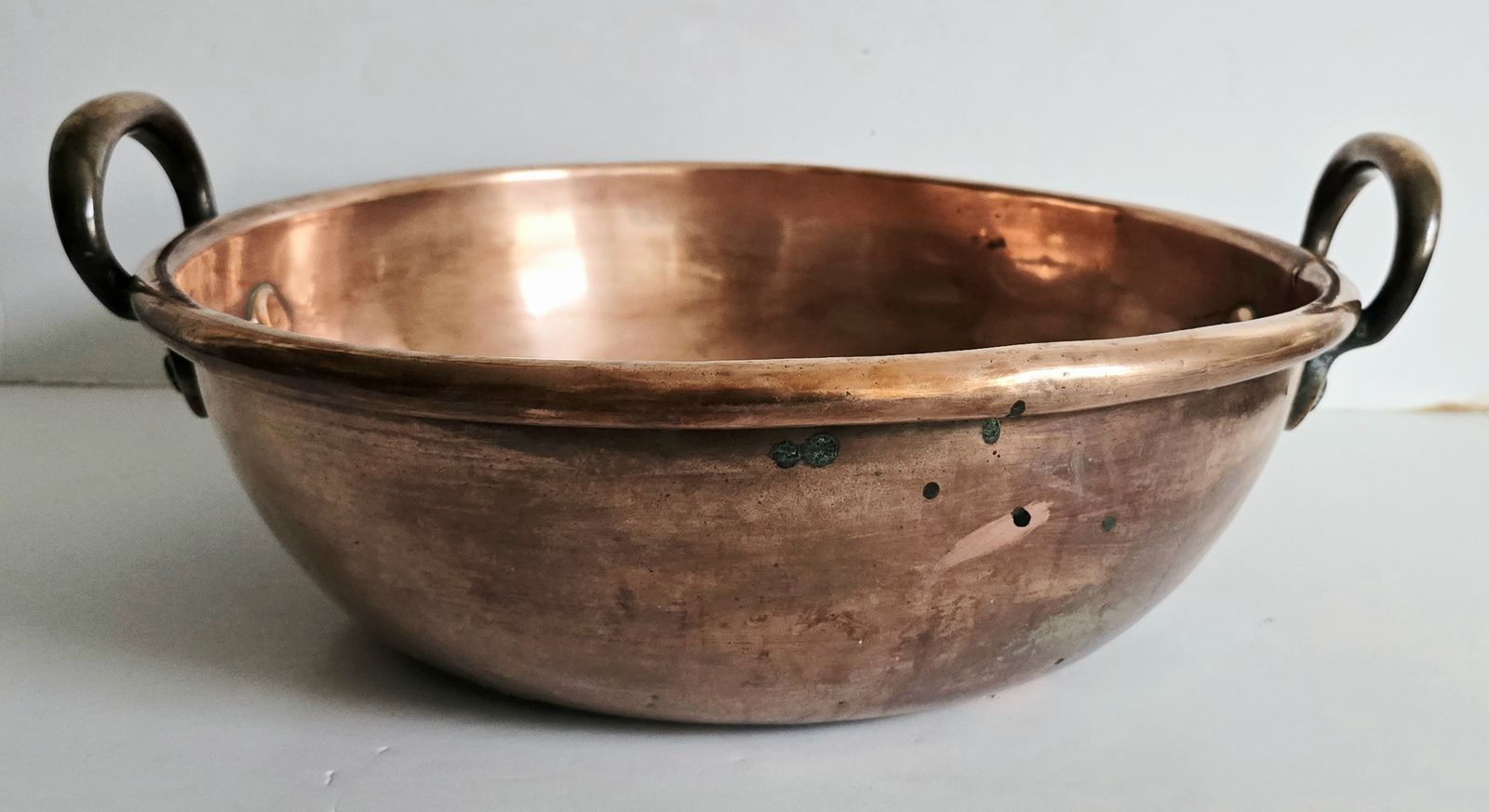 Large Antique Copper Cauldron, 19th Century. photo buy
