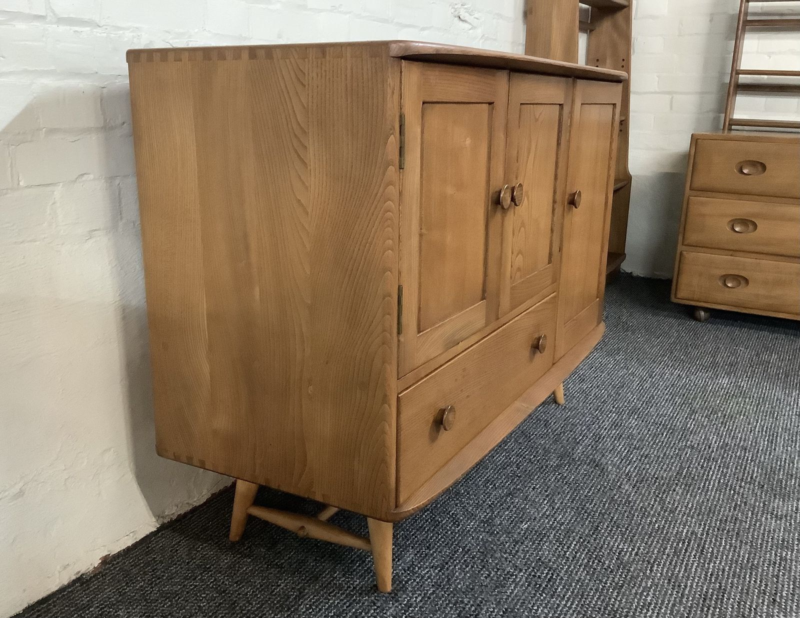 Ercol Windsor 366 Sideboard In Original Natural Elm Finish. photo vinterior