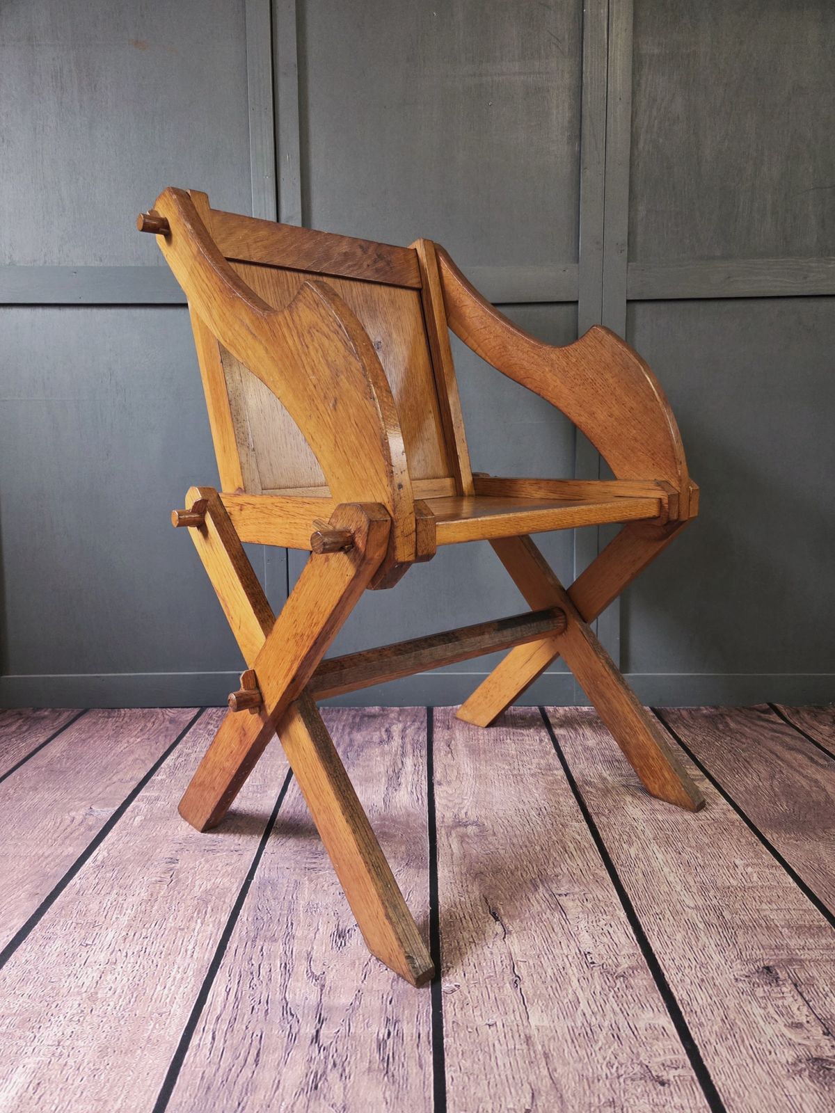 Early 20th Century Oak Glastonbury Chair | Arts & Crafts