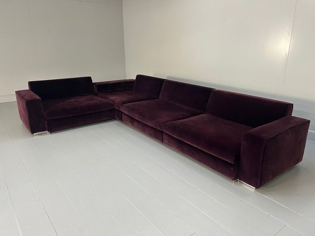 Molteni & C "Turner" L Shape Sectional Sofa In Aubergine Purple Velvet photo vinterior