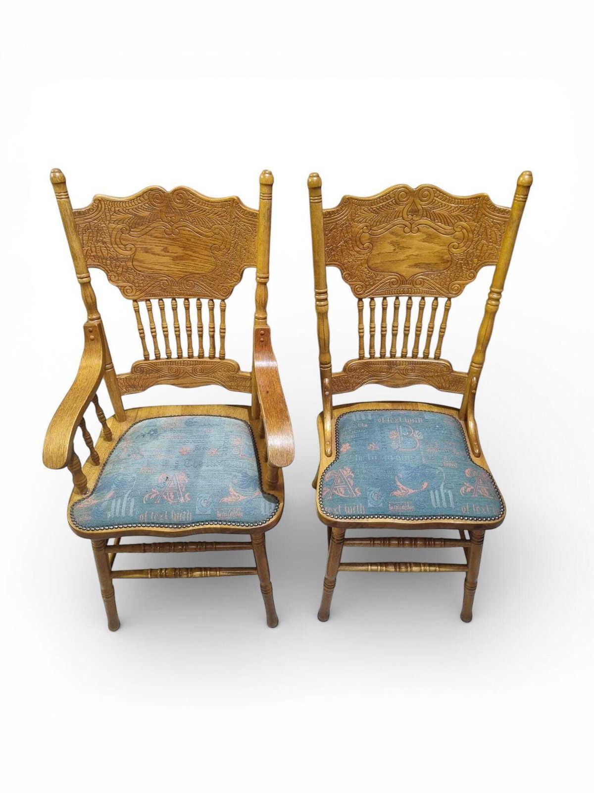 Vintage American Colonial Oak Featherback Dining Chairs / Set Of 6 / C1980 photo vinterior