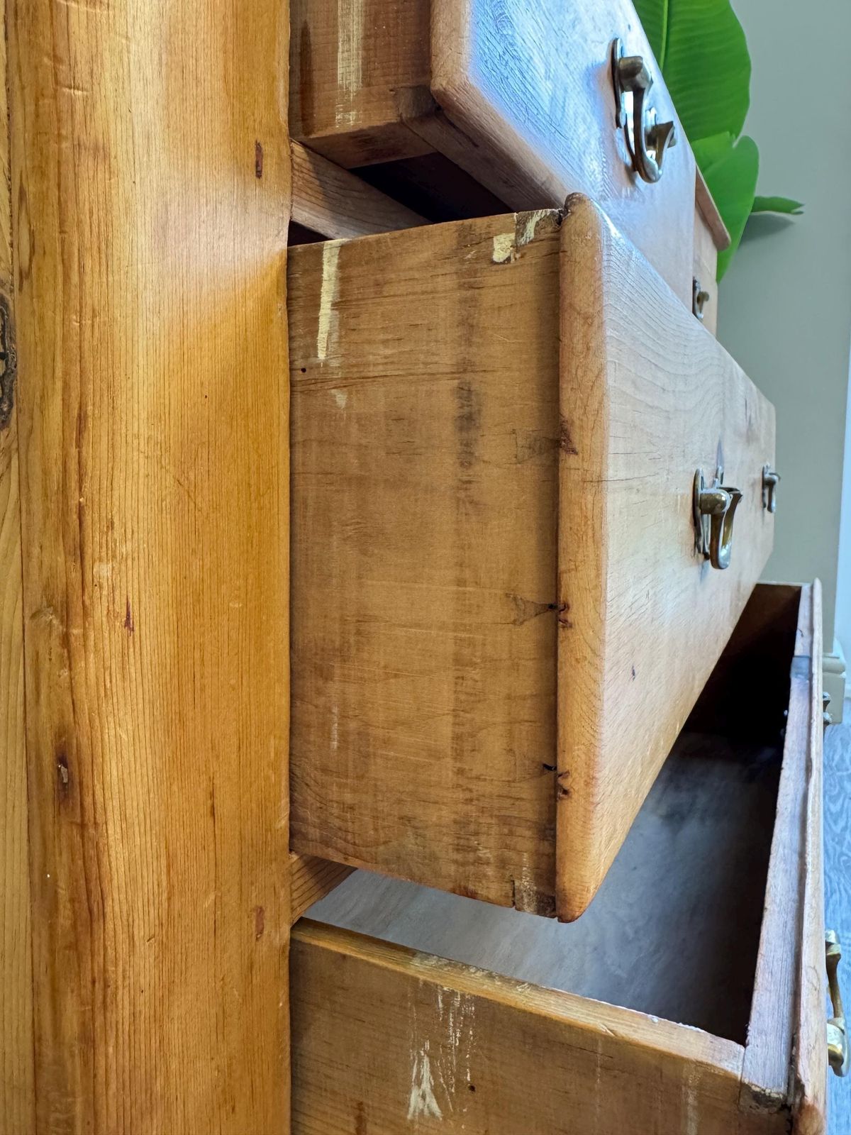 photo furniture Antique Solid Pine Chest Of Drawers   Original Dovetail Design