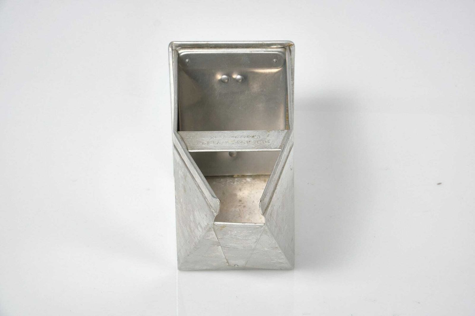Chutes For Frankfurter Küche, By Bauhaus Designer Margarethe Schütte Lihotzky, Harrer Hanau photo vinterior