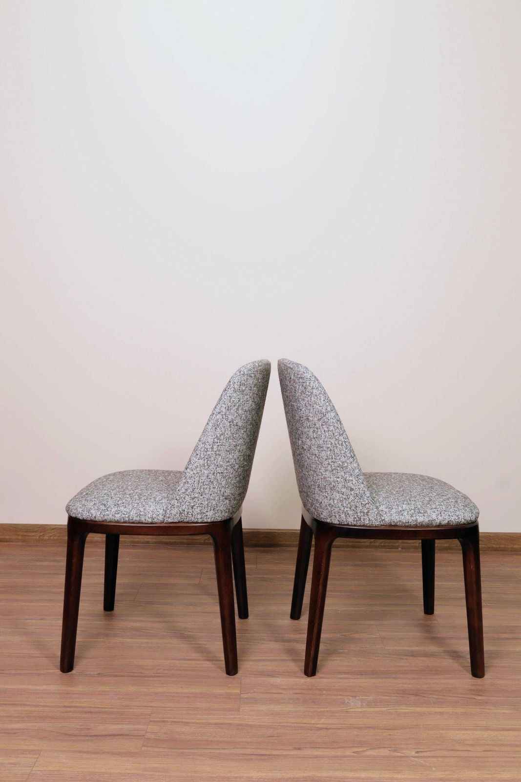 Set Van 6 Moderne Beklede Eetkamerstoelen photo buy