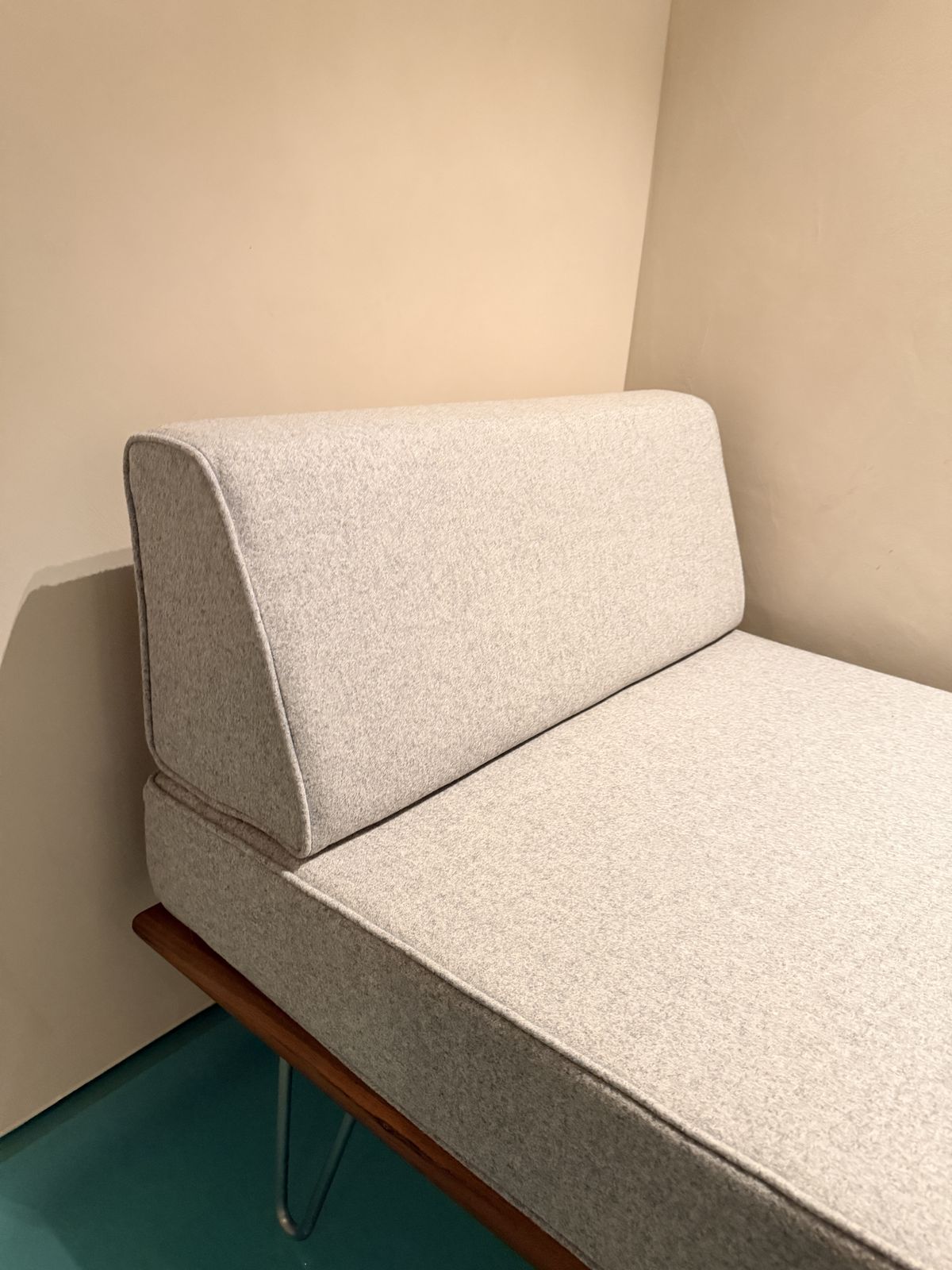 Herman Miller George Nelson Daybed With Side Bolster photo Furniture