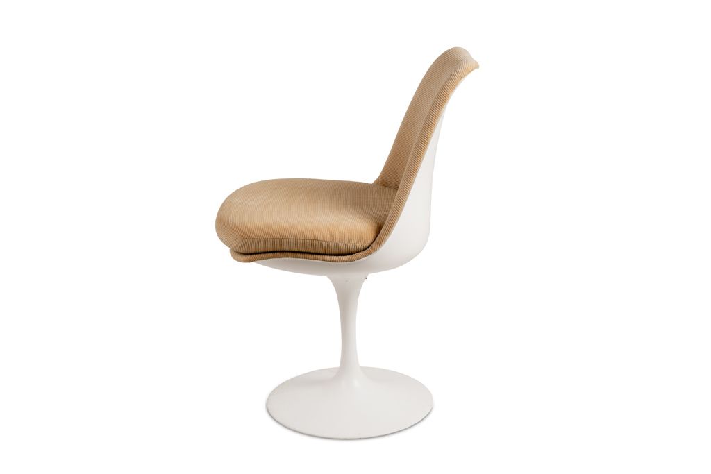 Furniture Eero Saarinen, For Knoll  Set Of 8 “Tulip” Chairs. 1970s photo