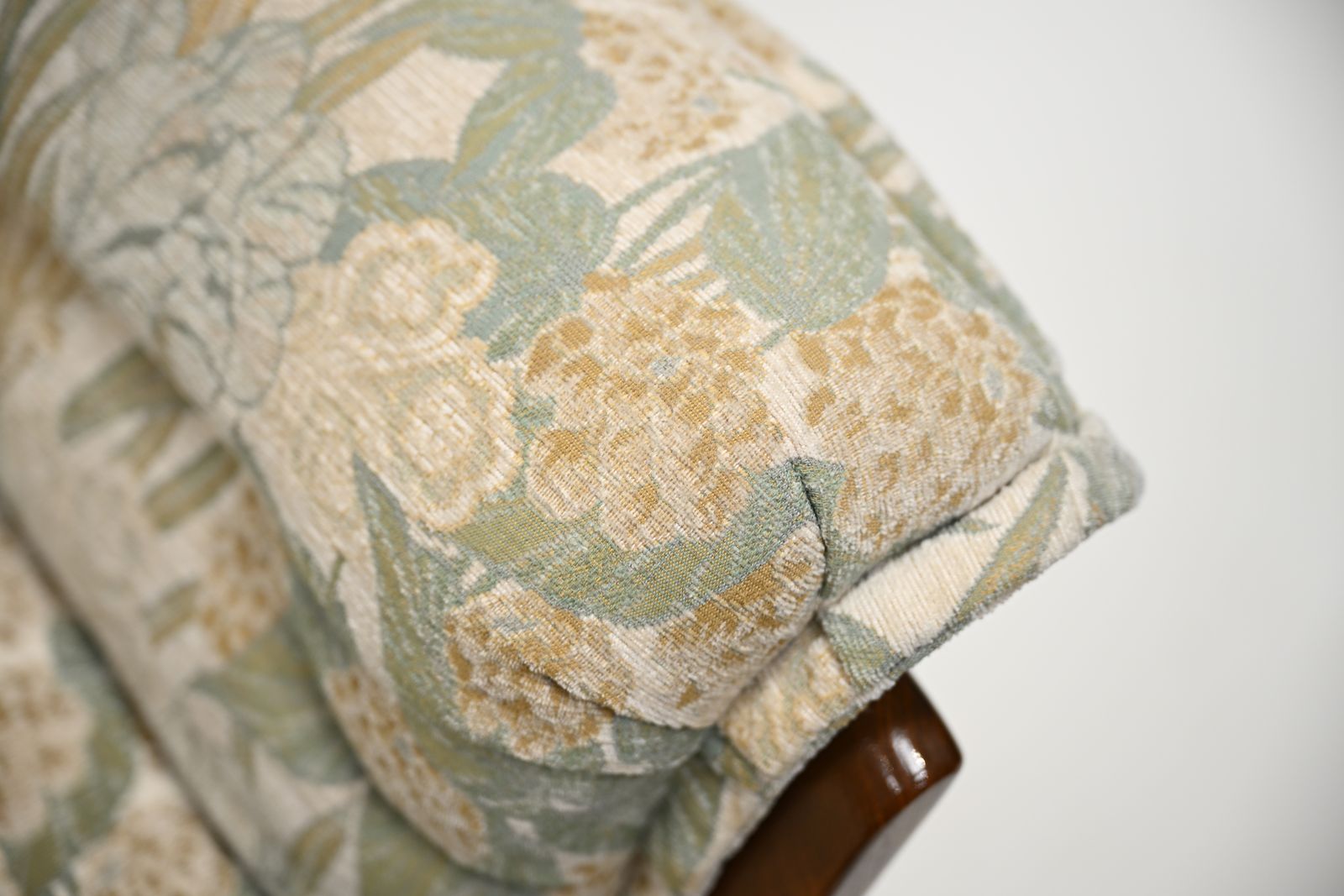 Furniture Ercol Saville 3str Sofa Ercol's Washable Upholstery Golden Dawn Free Uk Delivery photo