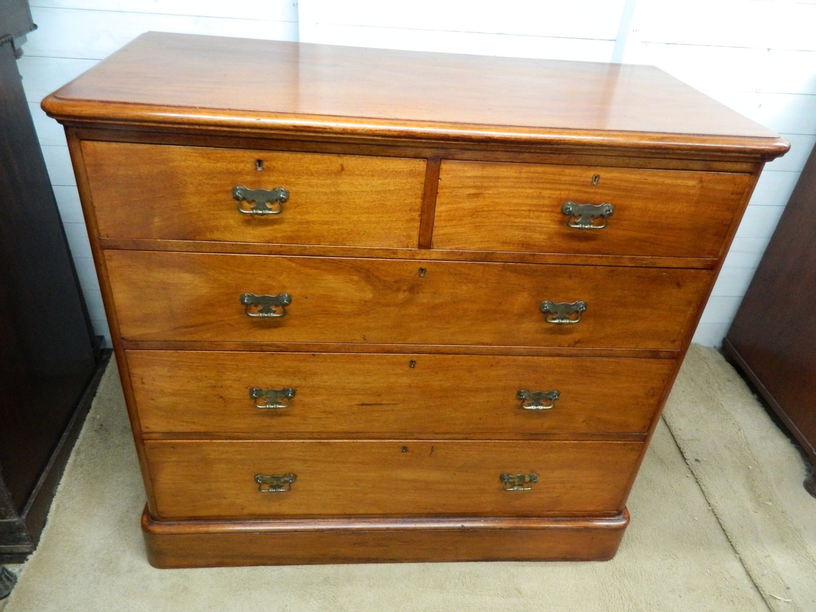 Victorian Mahogany Chest Of Drawers photo furniture