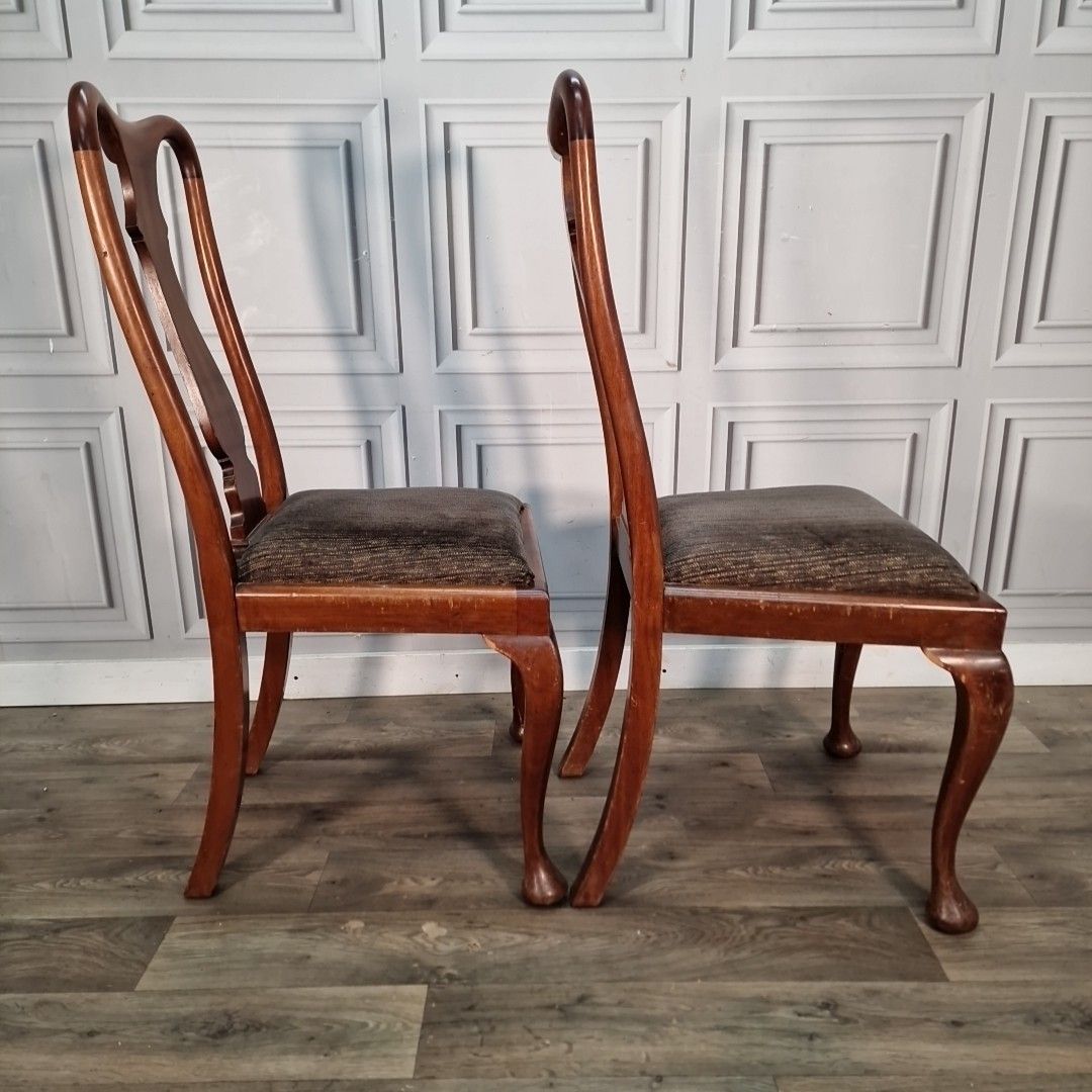photo vintage Antique Mahogany Dining Chairs Pair Cabriole Legs Desk Hall Seating Wooden
