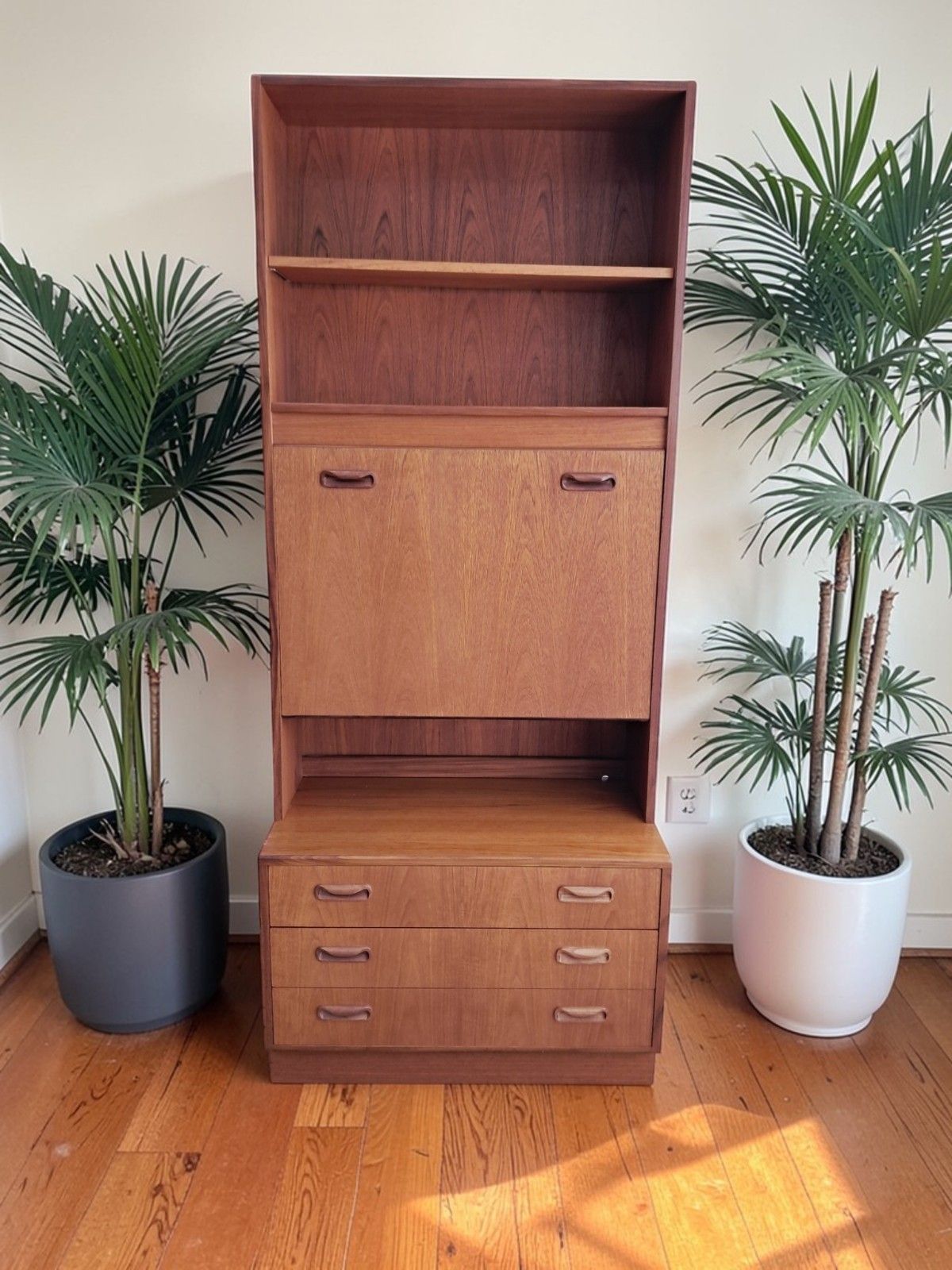 G Plan Fresco Teak Bureau Desk: Mid Century Cocktail Cabinet Workstation 1970's photo vinterior