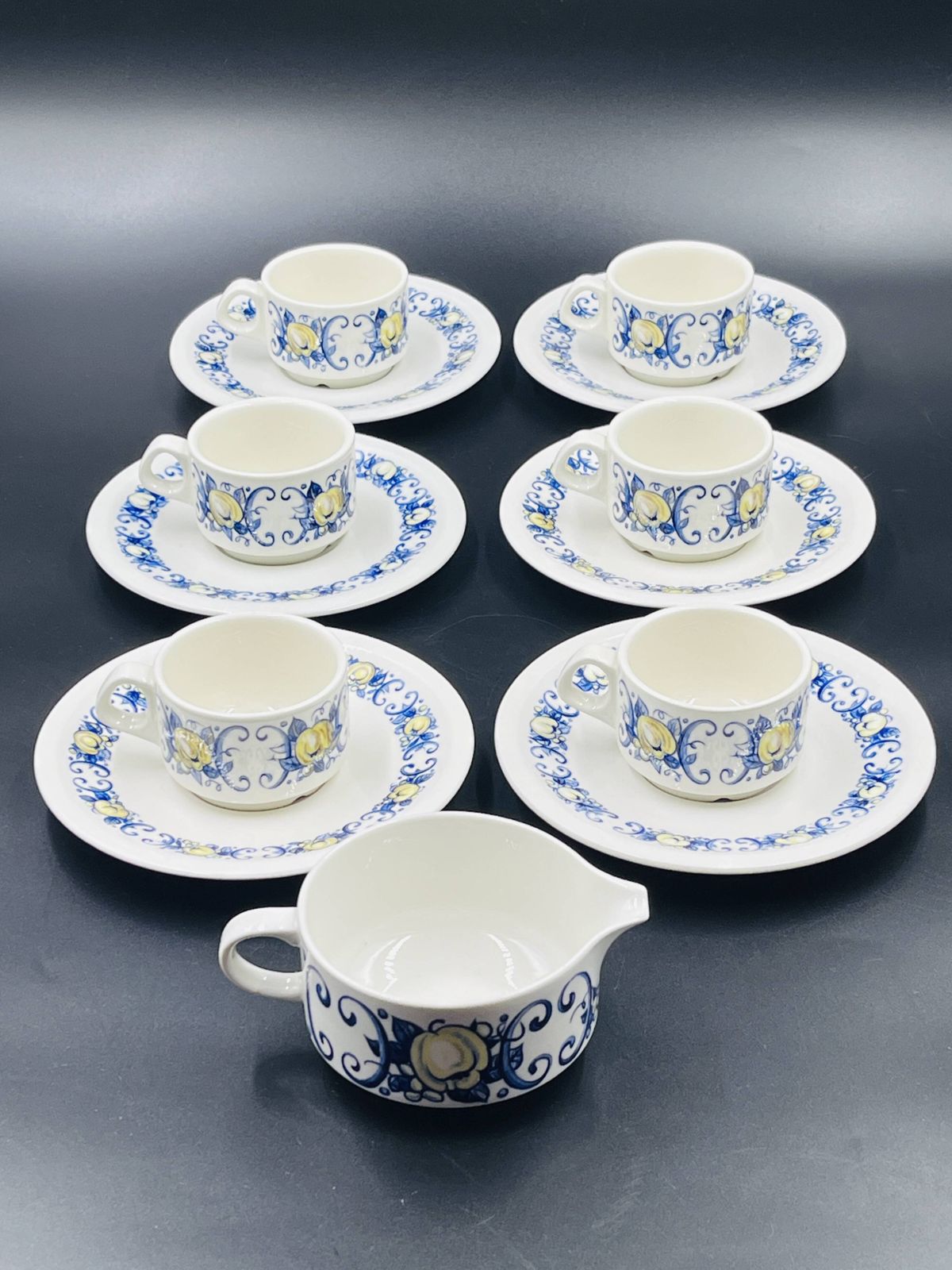 Cadiz – 6 Cups And Spus Espresso Cups & Milk Jug – Villeroy & Boch photo for sale