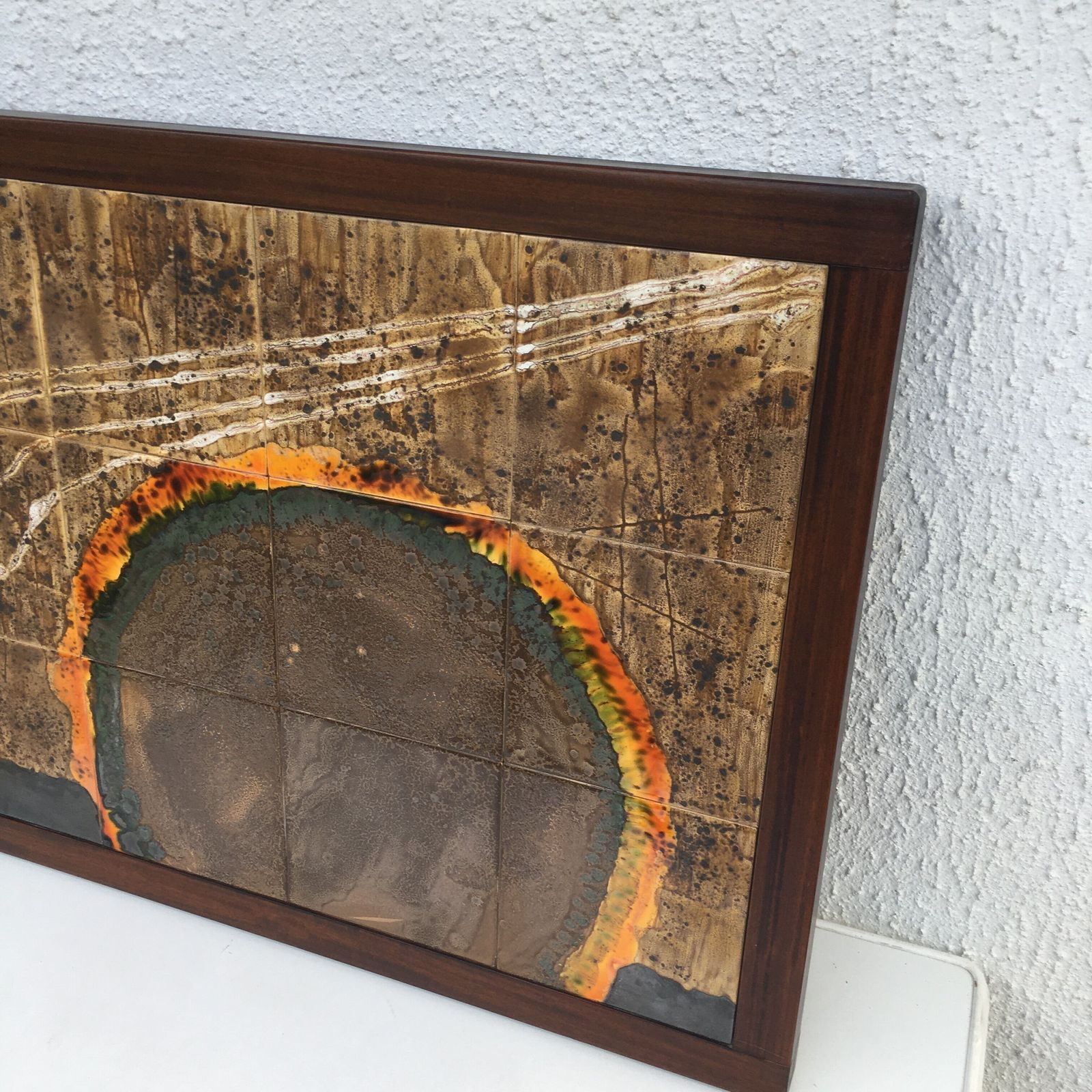 Wandkeramiek Met Houten Lijst photo Kunst
