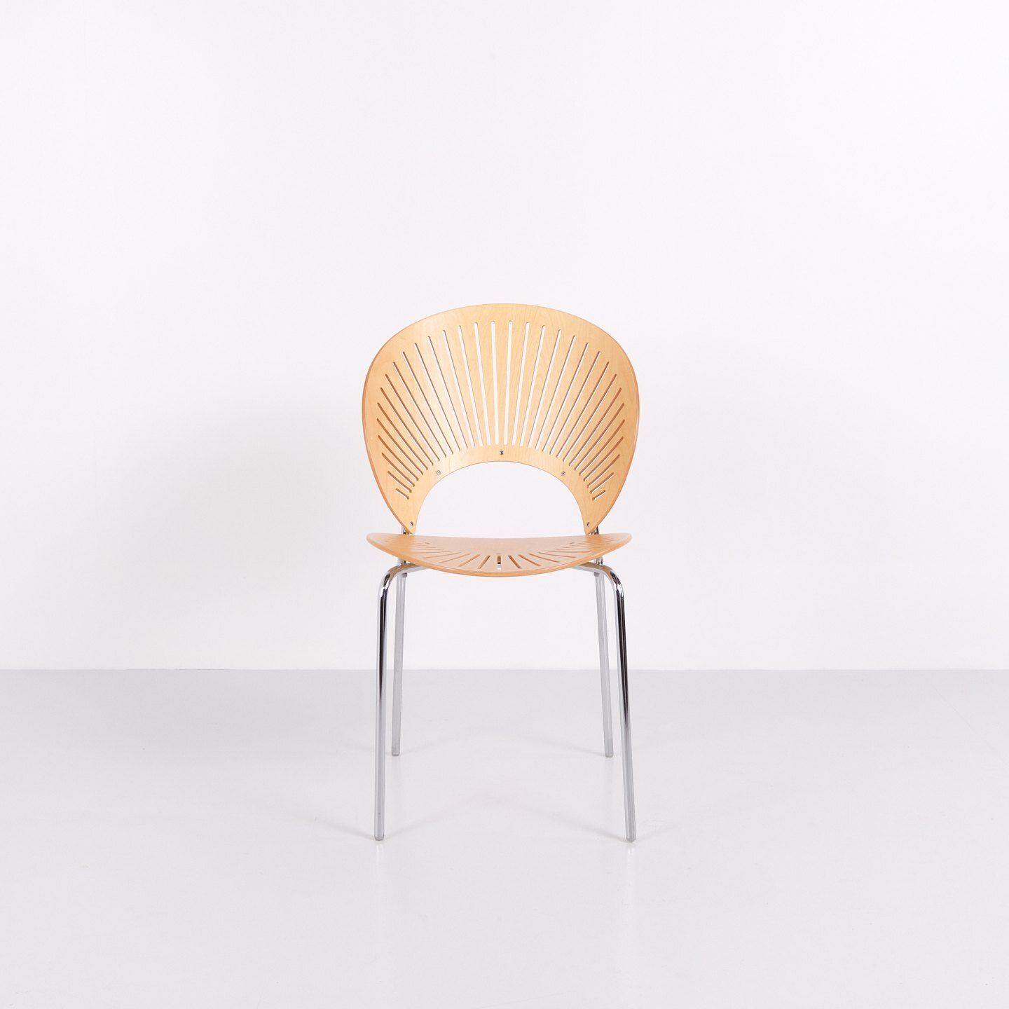 Set Of Five Dining Chairs – Model Trinidad 3398 – Nanna Ditzel – 1990s photo furniture
