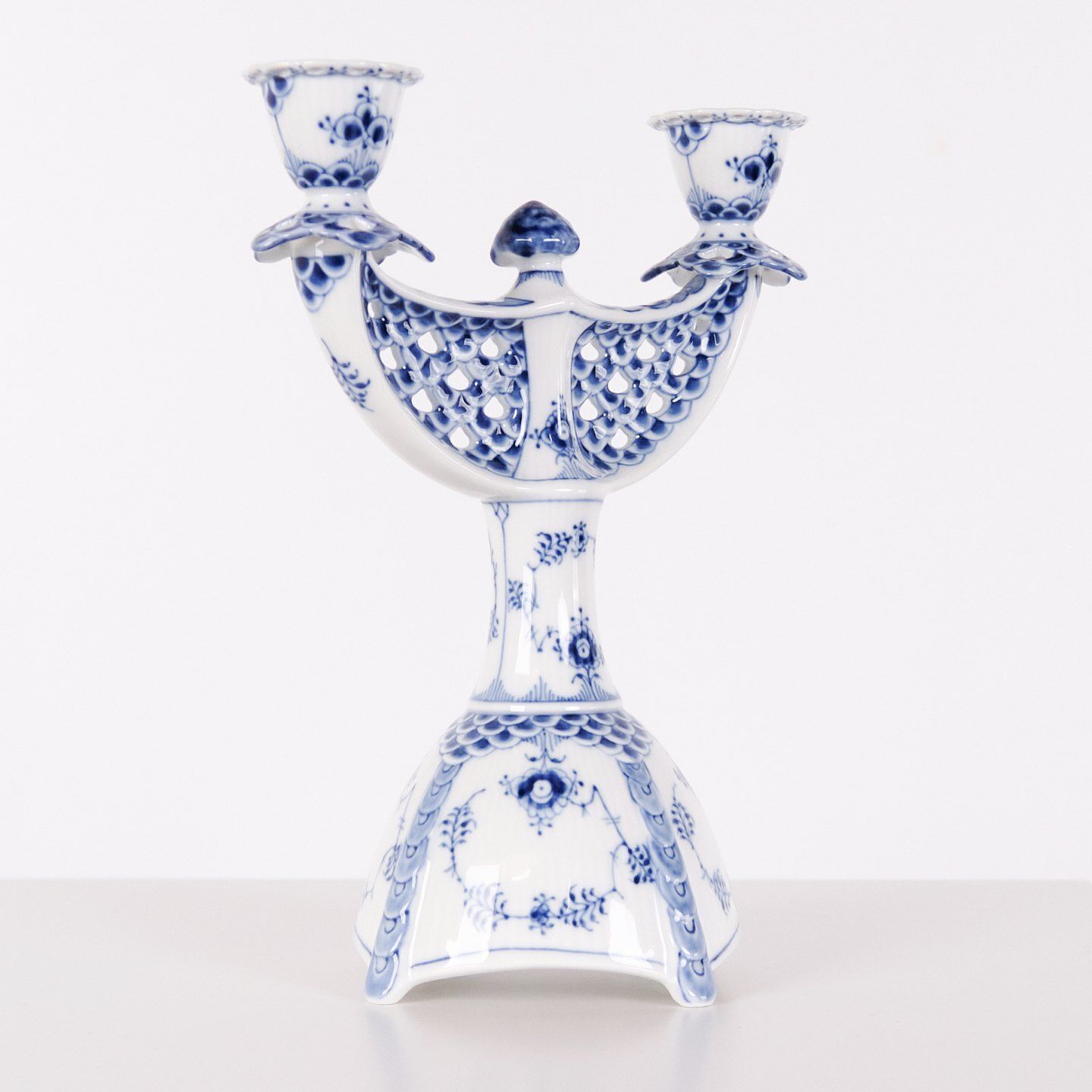 Two Armed Candlestick – Blue Fluted Full Lace – Model 1169 – Royal Copenhagen photo Home Decor