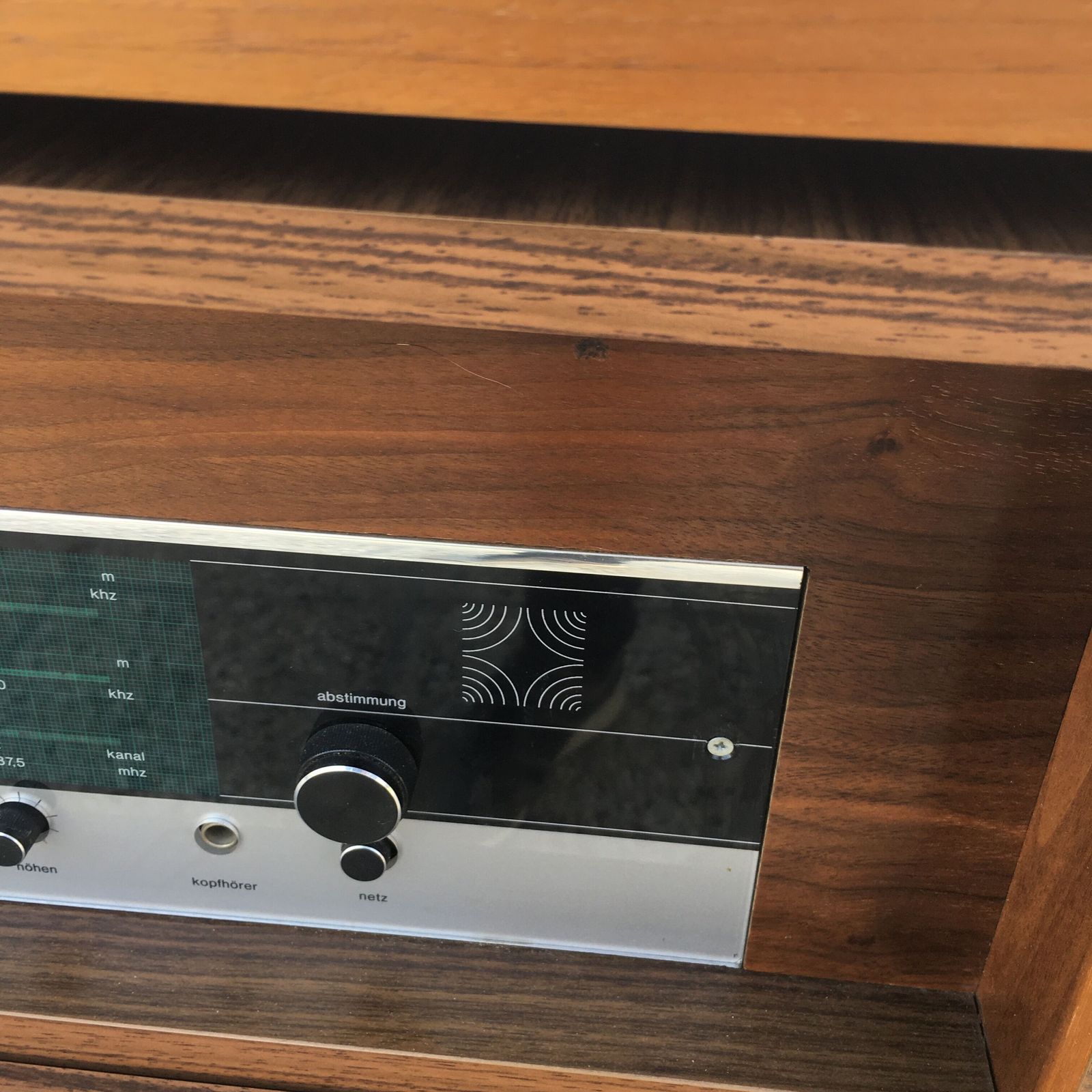 285.0 Radio Hi Fi Cabinet And Functional Record Player photo