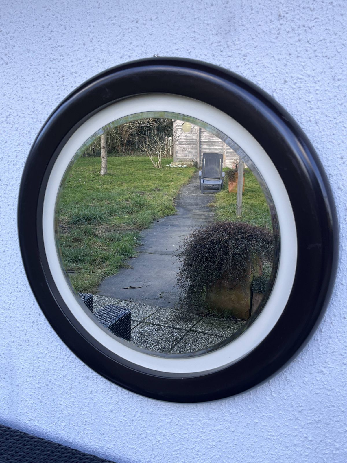 photo vinterior Ronde Vintage Spiegel In Bruin Resin – Modernistisch Design, Jaren 1970