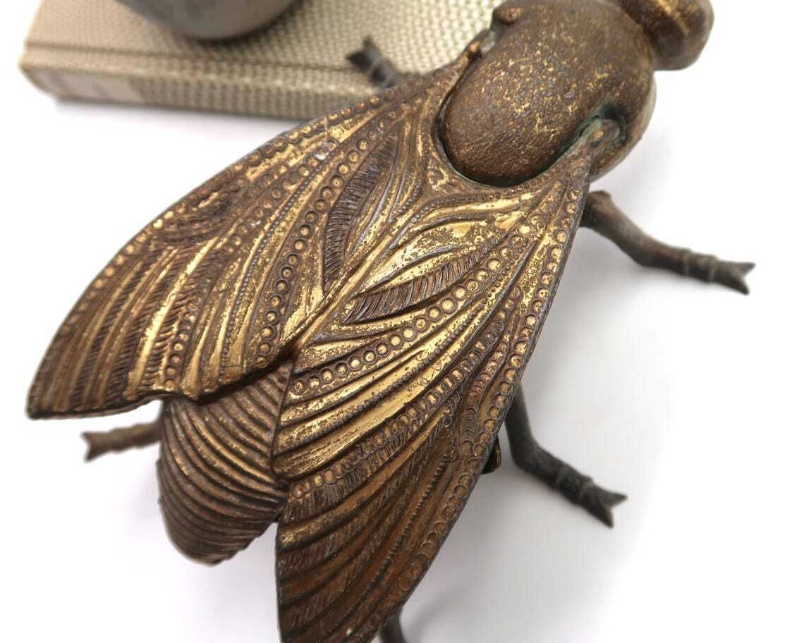 Franse Vliegenasbak Jaren 1950 / Sculptuur Dier Insect Woondecoratie Kabinet Der Curiositeiten Sieradendoos photo vinterior