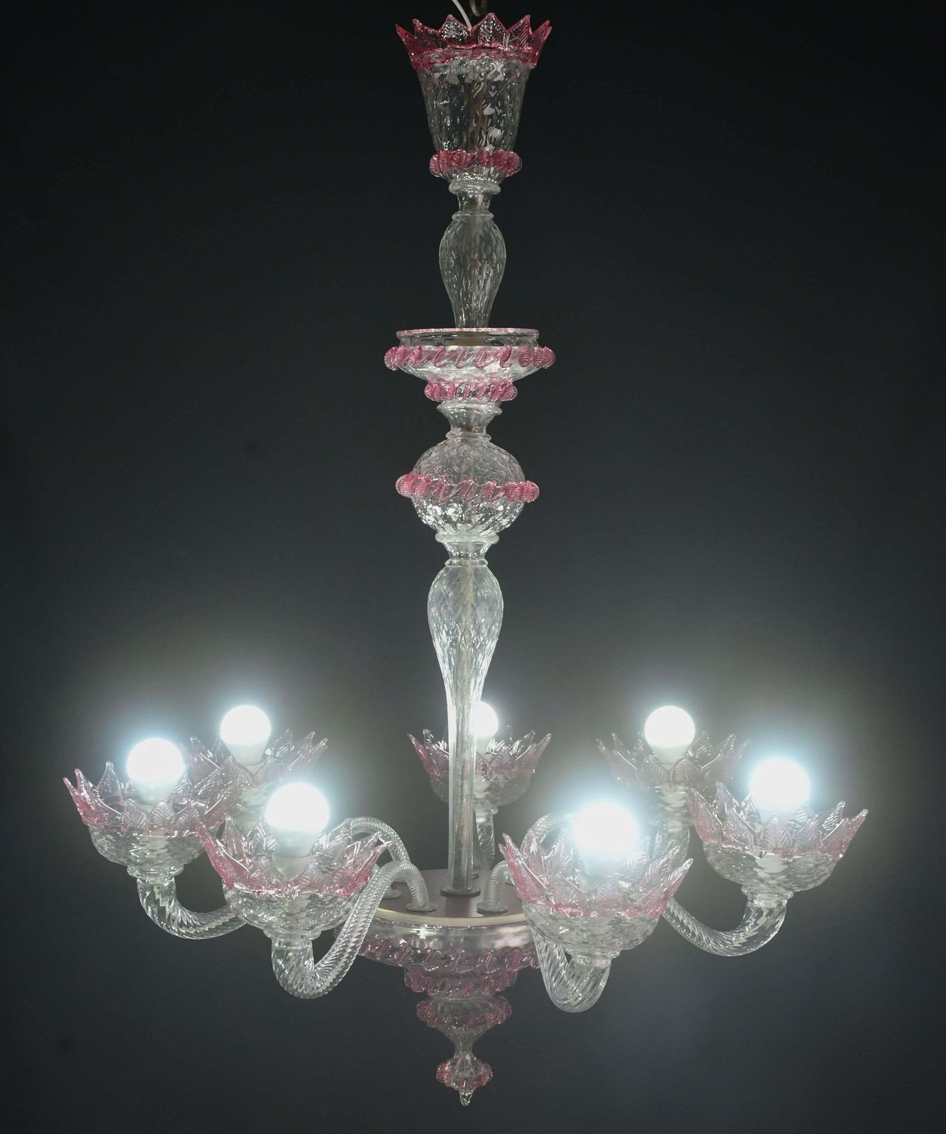 photo vinterior Wonderful Vintage Pink Venetian Chandelier Murano Glass 7 Arms