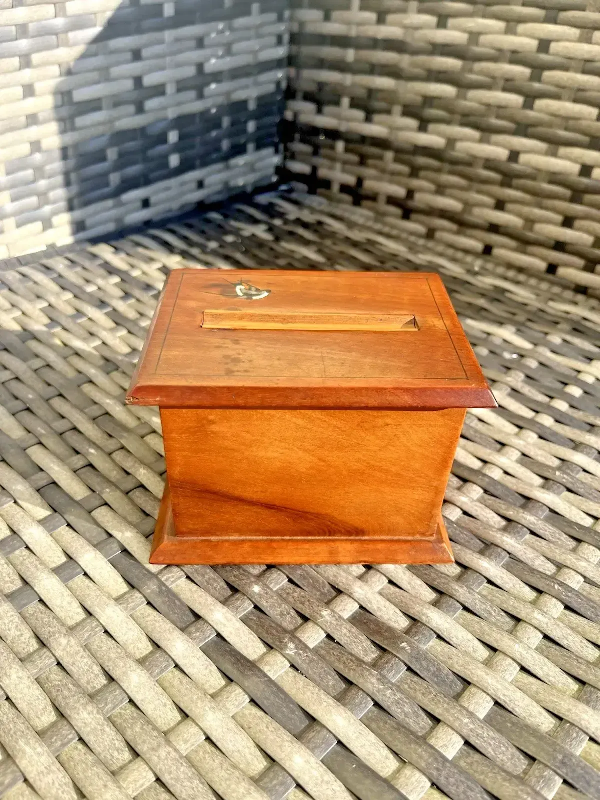 Antique Art Deco Wooden Painted Swallow Cigarette Holder Lift Dispenser Desk Box photo furniture