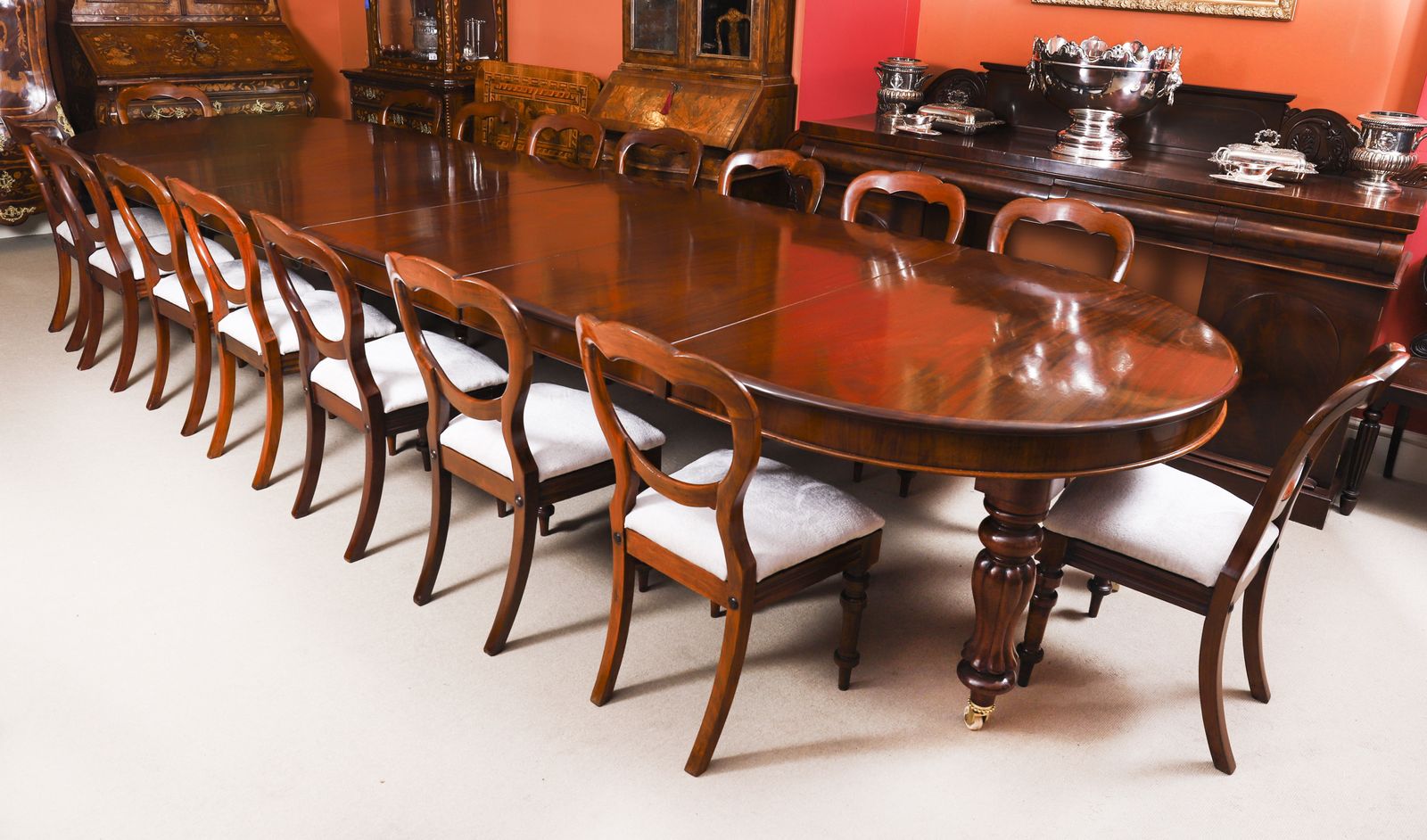 Antique 19th C 16ft Flame Mahogany Extending Dining Table & 16chairs