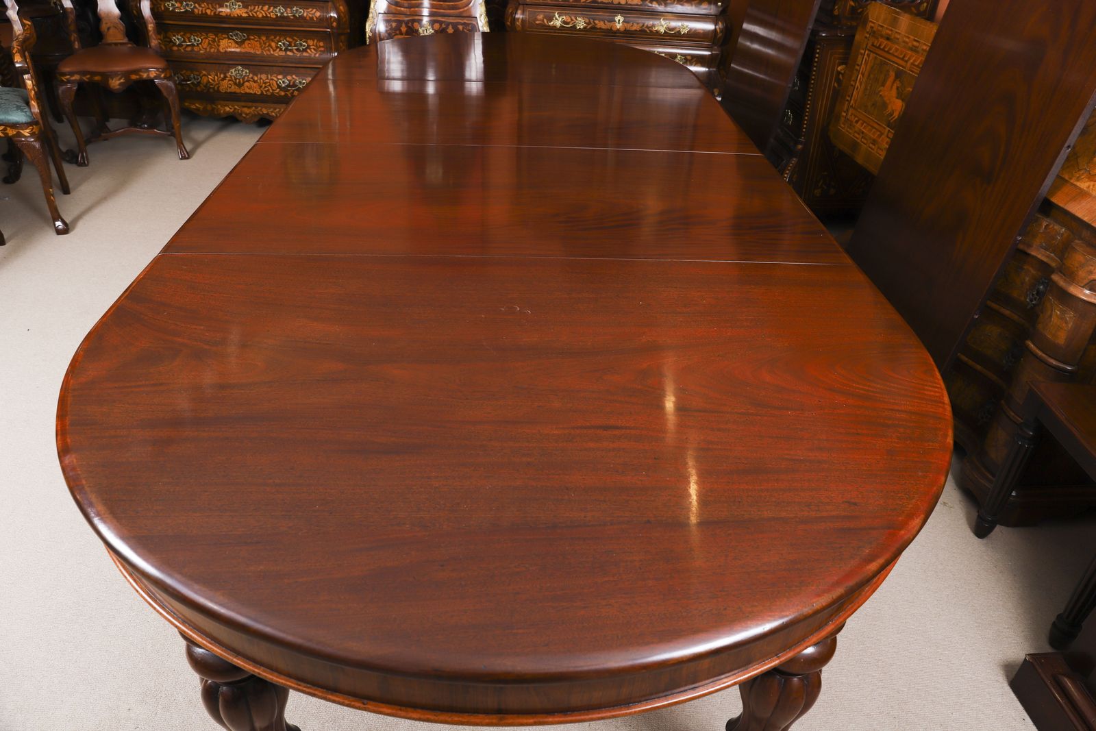 19750.0 Antique 19th C 16ft Flame Mahogany Extending Dining Table & 16chairs photo