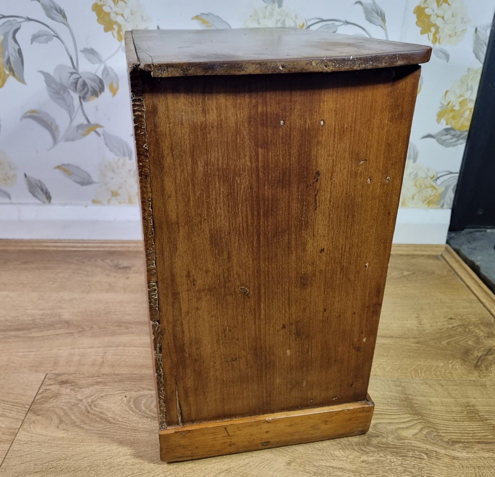 photo furniture Antique Victorian Small Apprentice Chest Of Drawers Collector Watchmaker Desktop