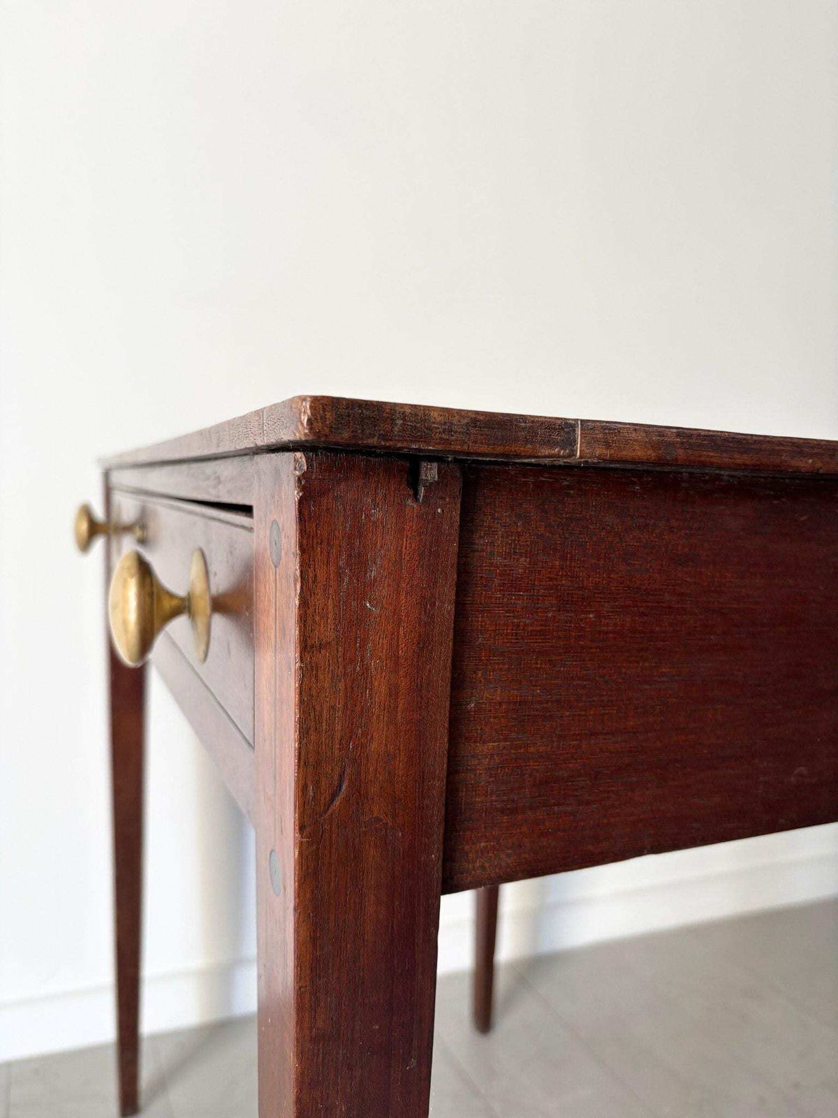 photo furniture Georgian Side Console Table Or Writing Desk In Mahogany With Inlaid Details