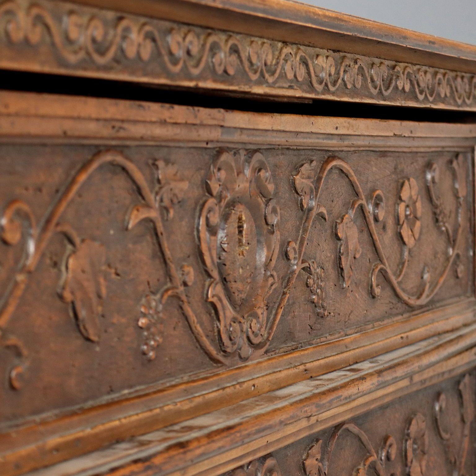 Chest Of Drawers Baroque Carved Walnut XVIII Century photo buy