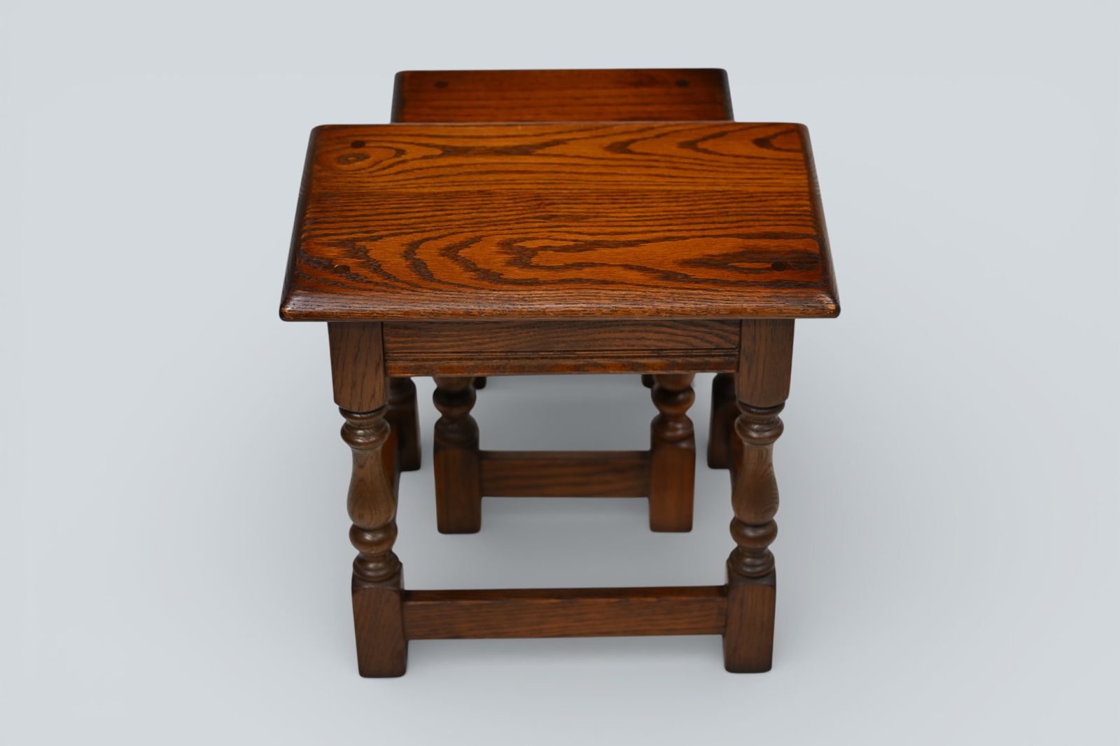 Old Charm Oak Nest Of 2 Tables Model 1494 Tudor Brown Finish Free Uk Delivery photo vinterior