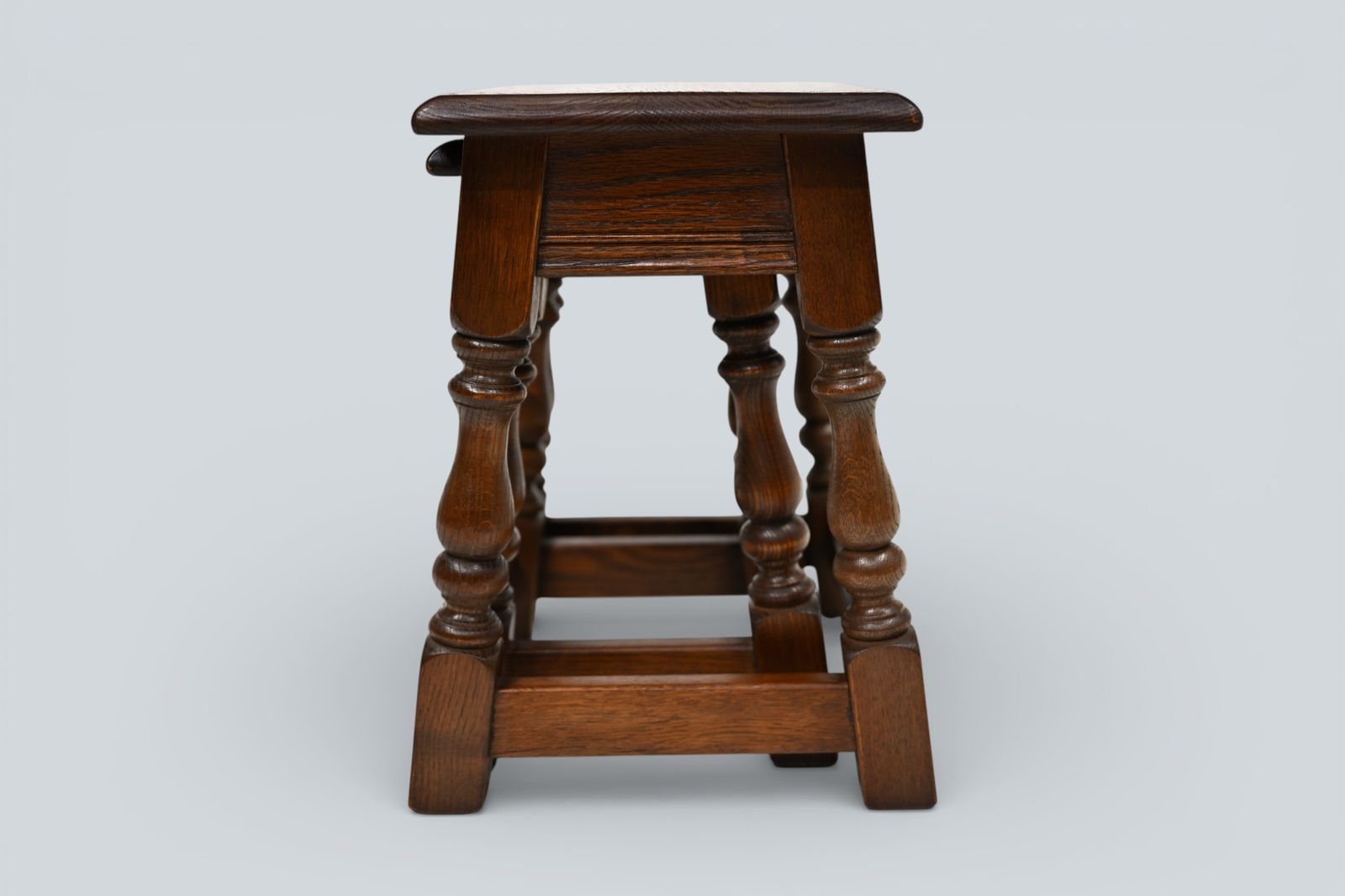 photo vinterior Old Charm Oak Nest Of 2 Tables Model 1494 Tudor Brown Finish Free Uk Delivery